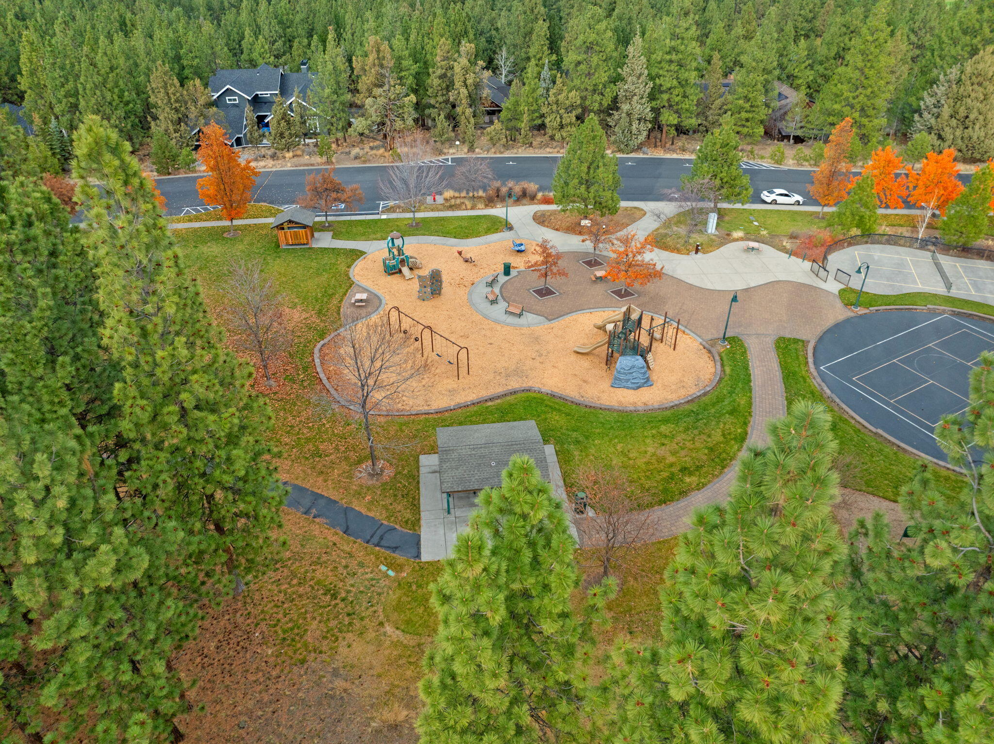 2627 NW Rainbow Ridge Drive