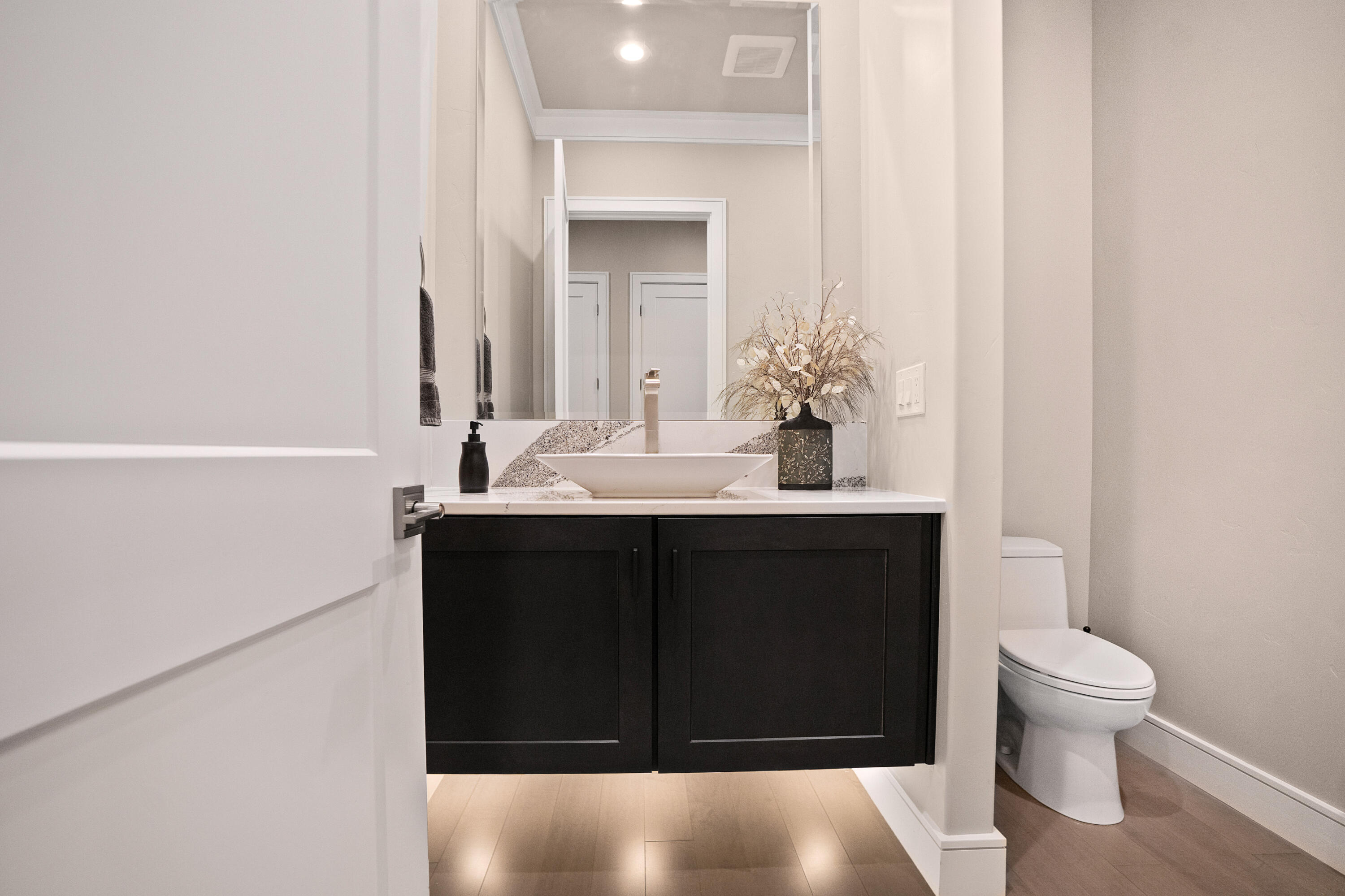 61547 Hosmer Lake Drive