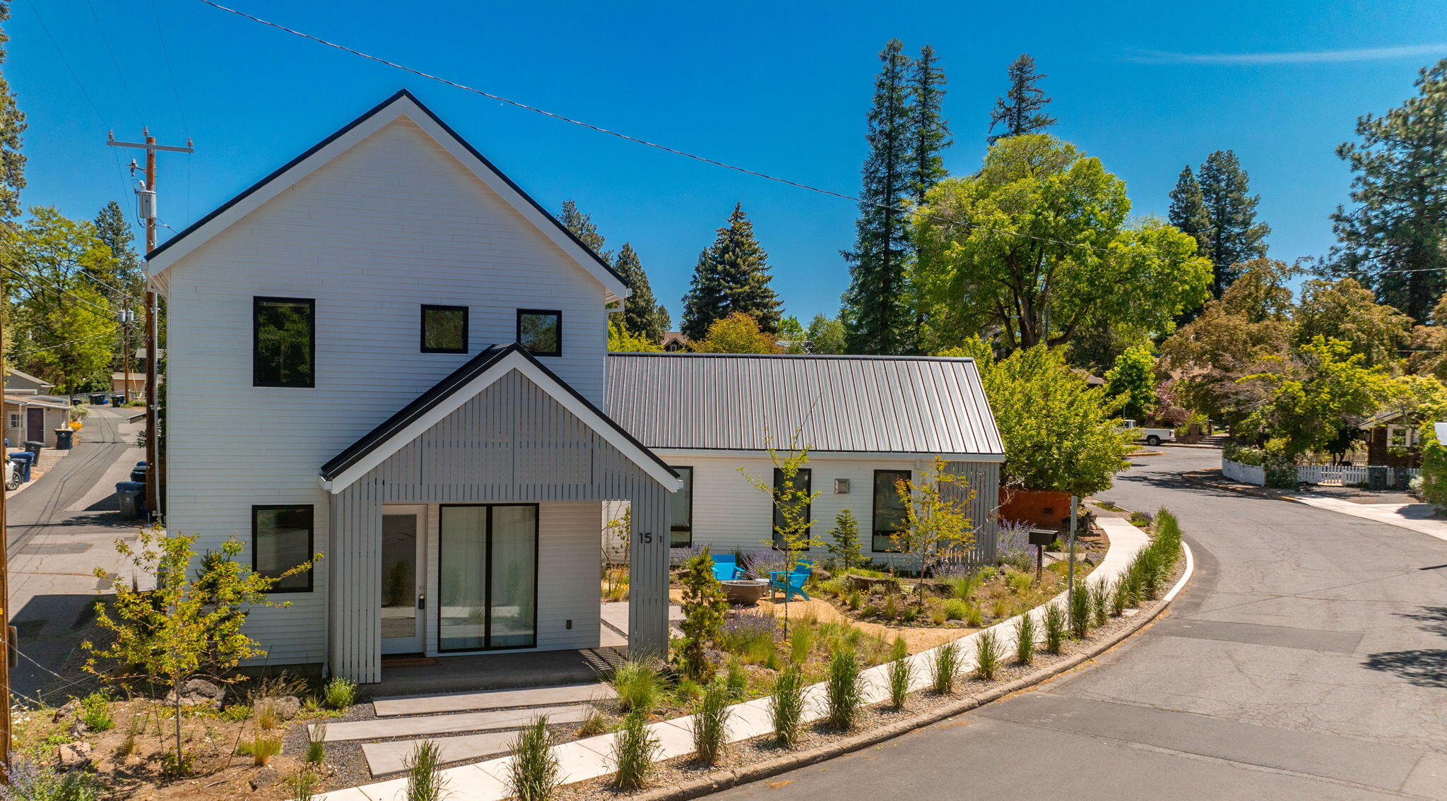 15 NW St Helens Place, # 1 & #2