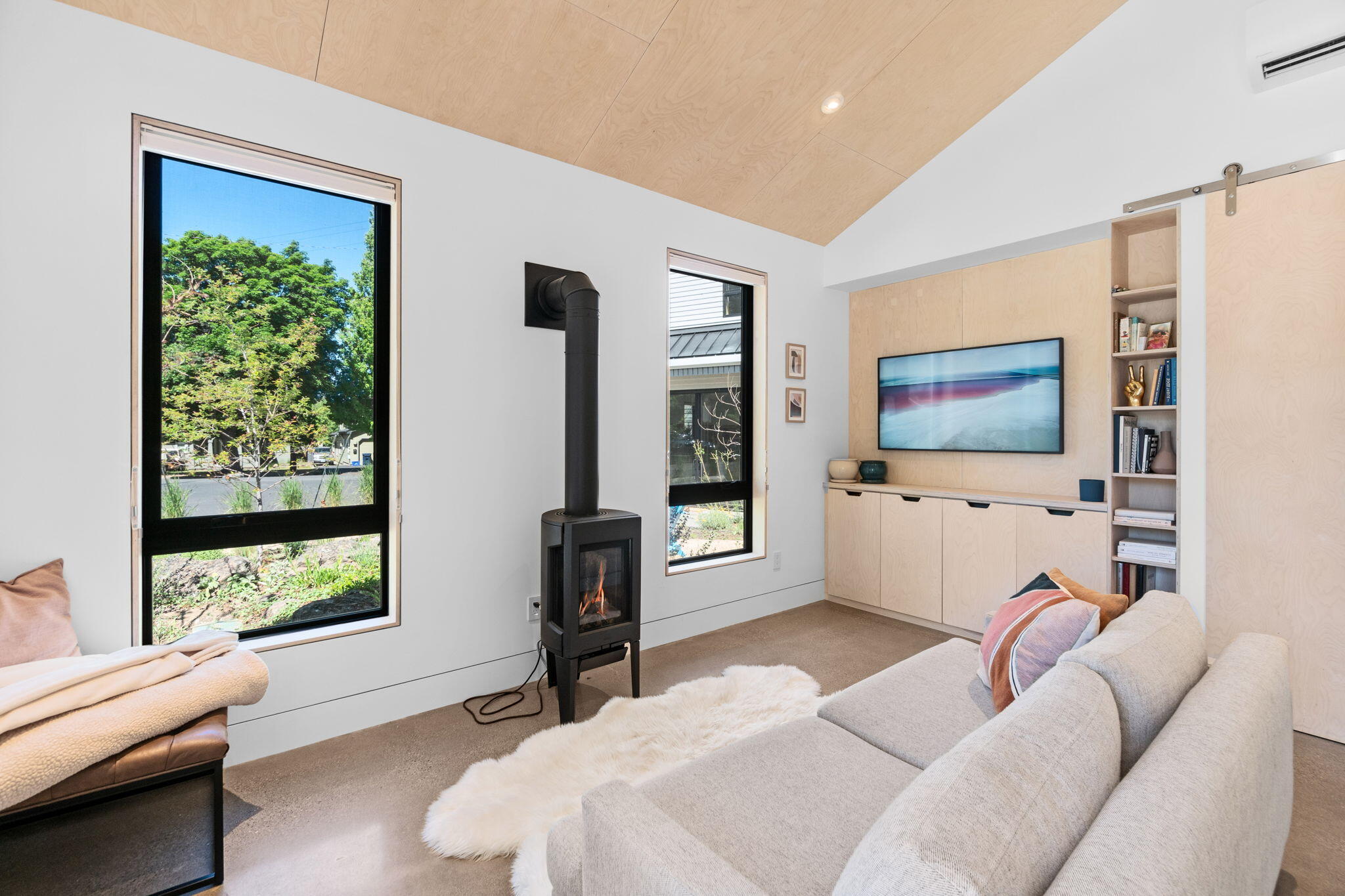 15 NW St Helens Place, # 1 & #2