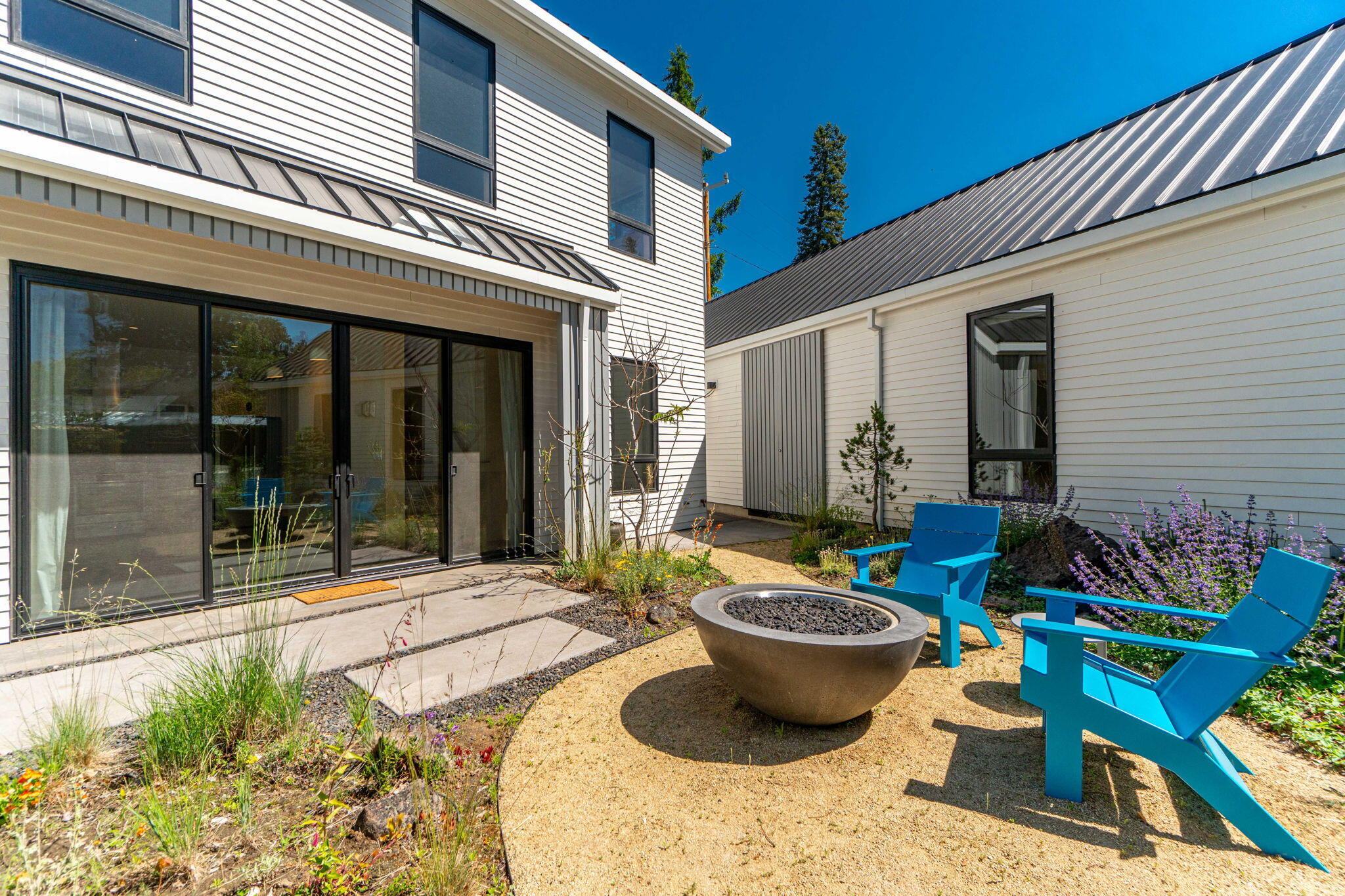15 NW St Helens Place, # 1 & #2
