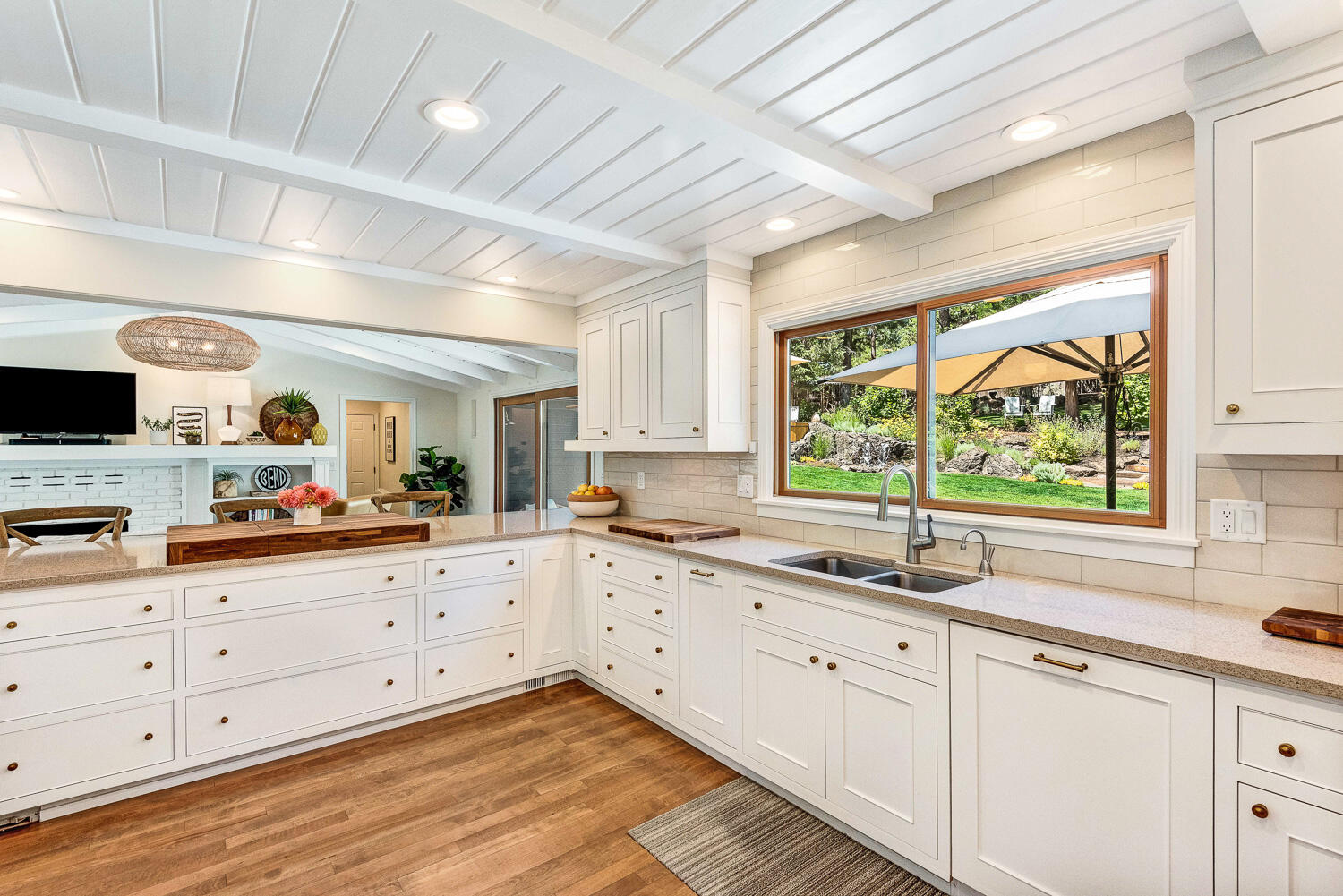 2256 NW Eastes Street