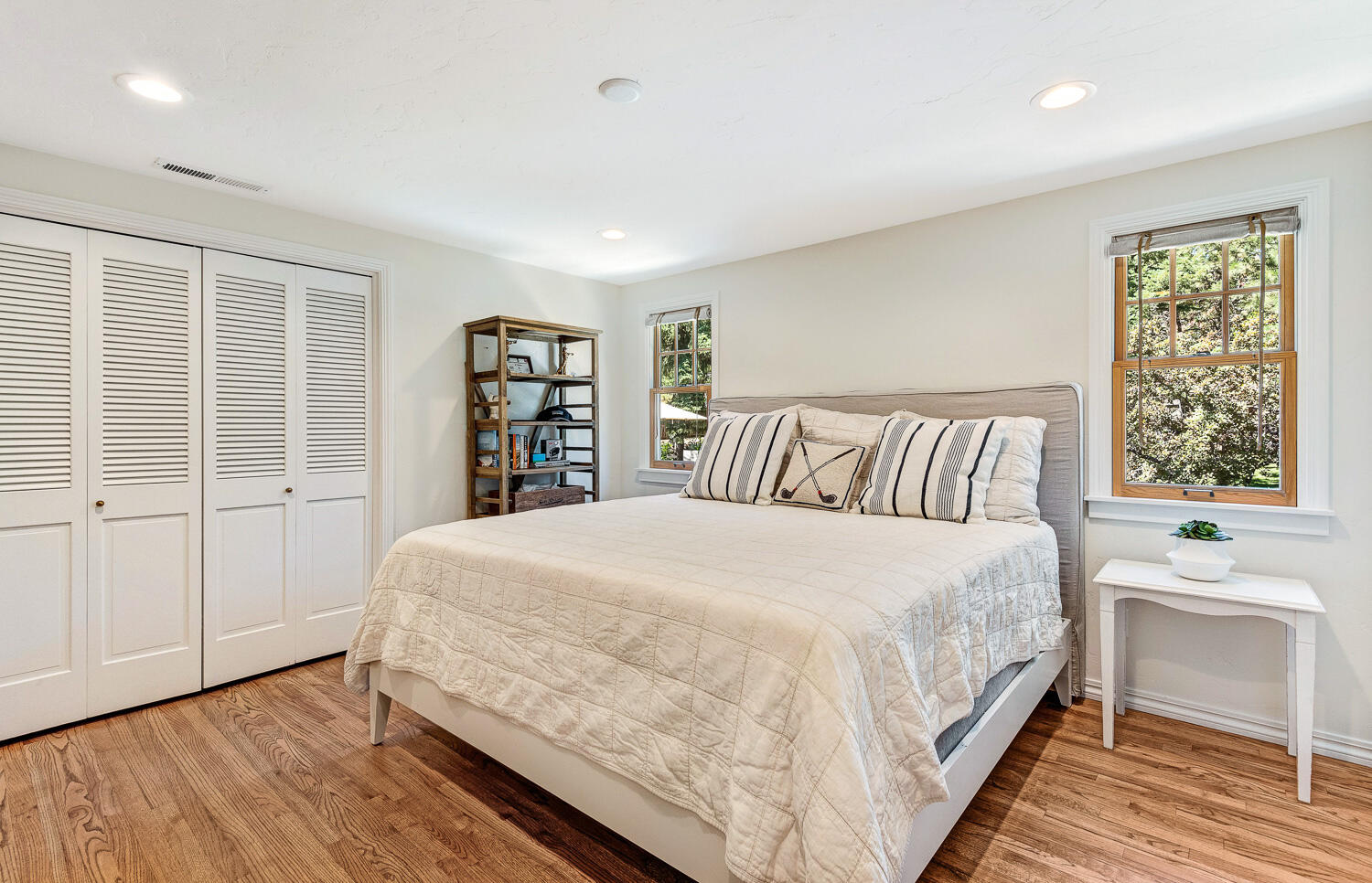 2256 NW Eastes Street