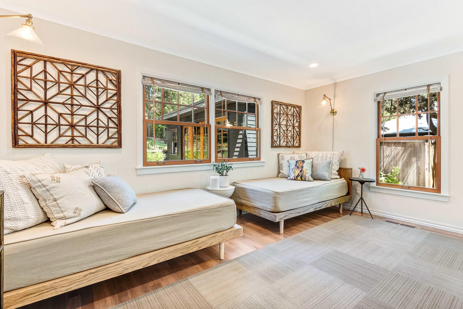 2256 NW Eastes Street