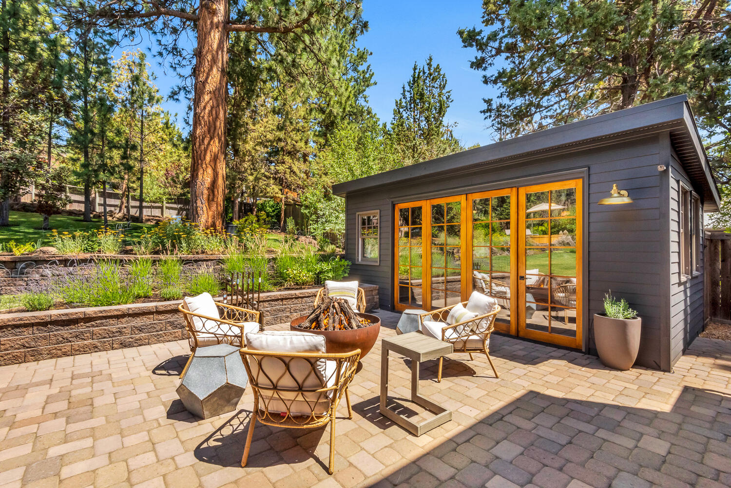 2256 NW Eastes Street