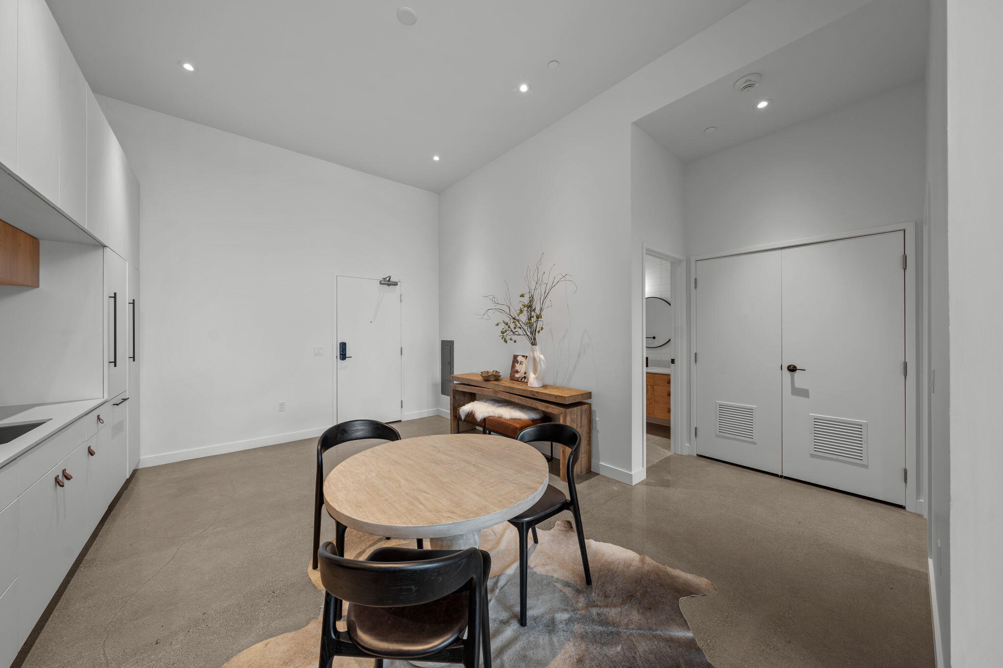 2745 NW Ordway Avenue, 108