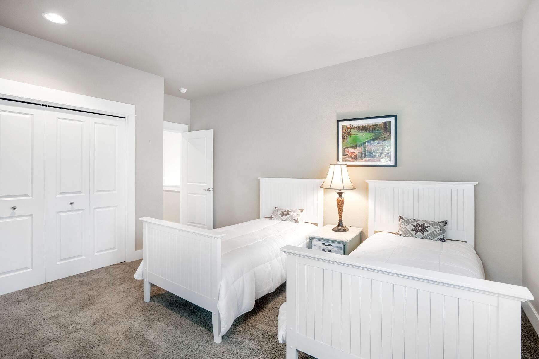 19672 Winter Wren Loop