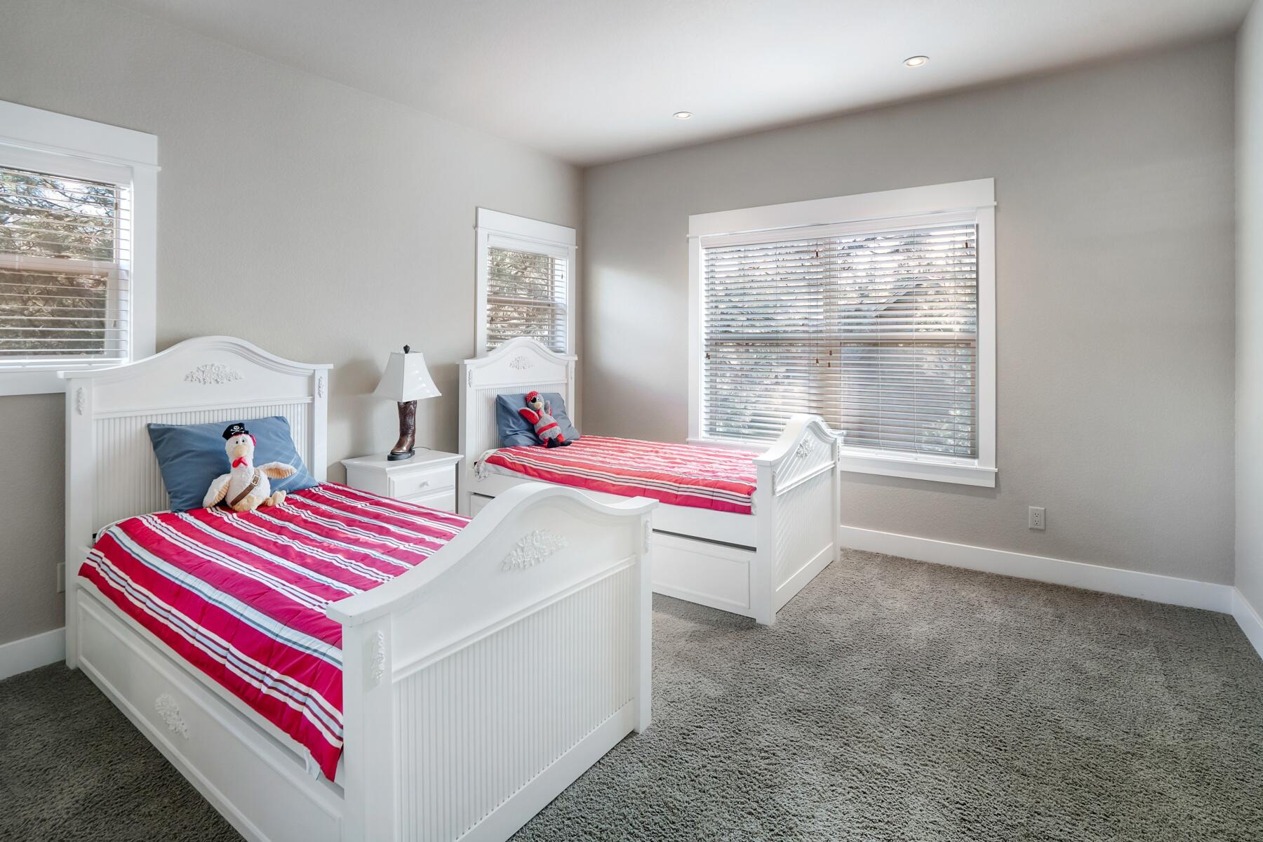 19672 Winter Wren Loop