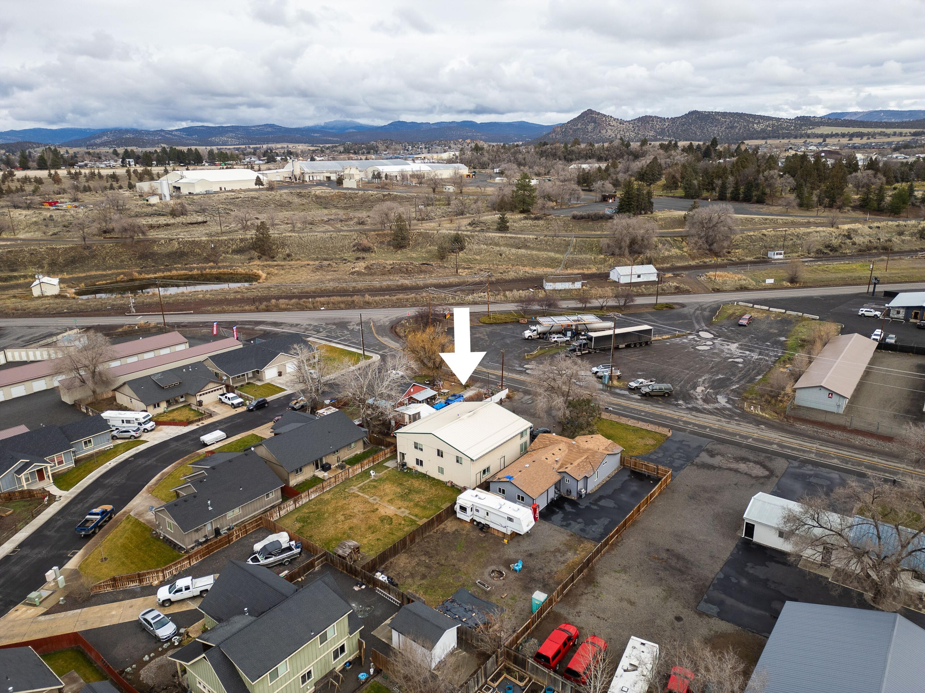 1505 NW Harwood Street