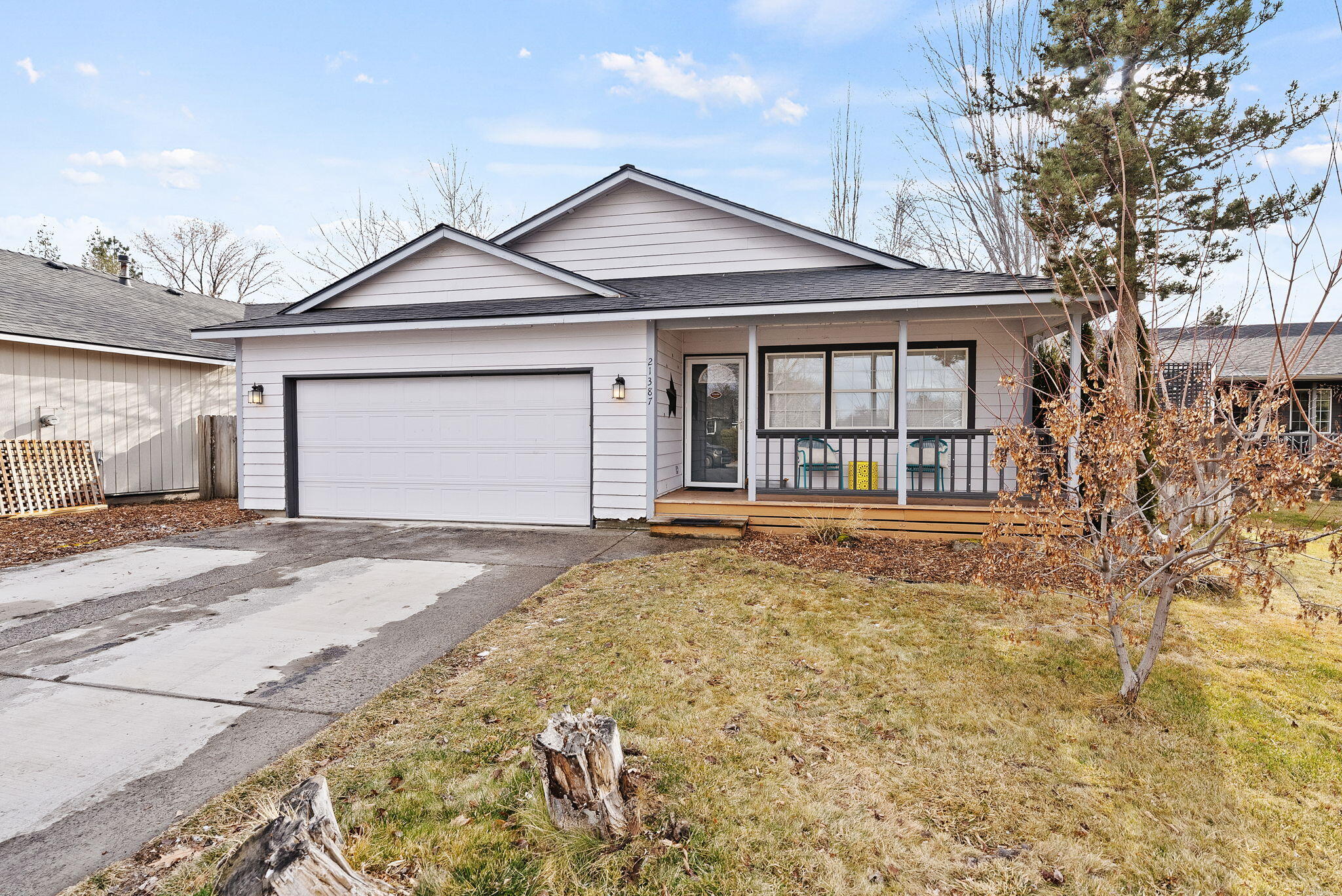 21387 Starling Drive