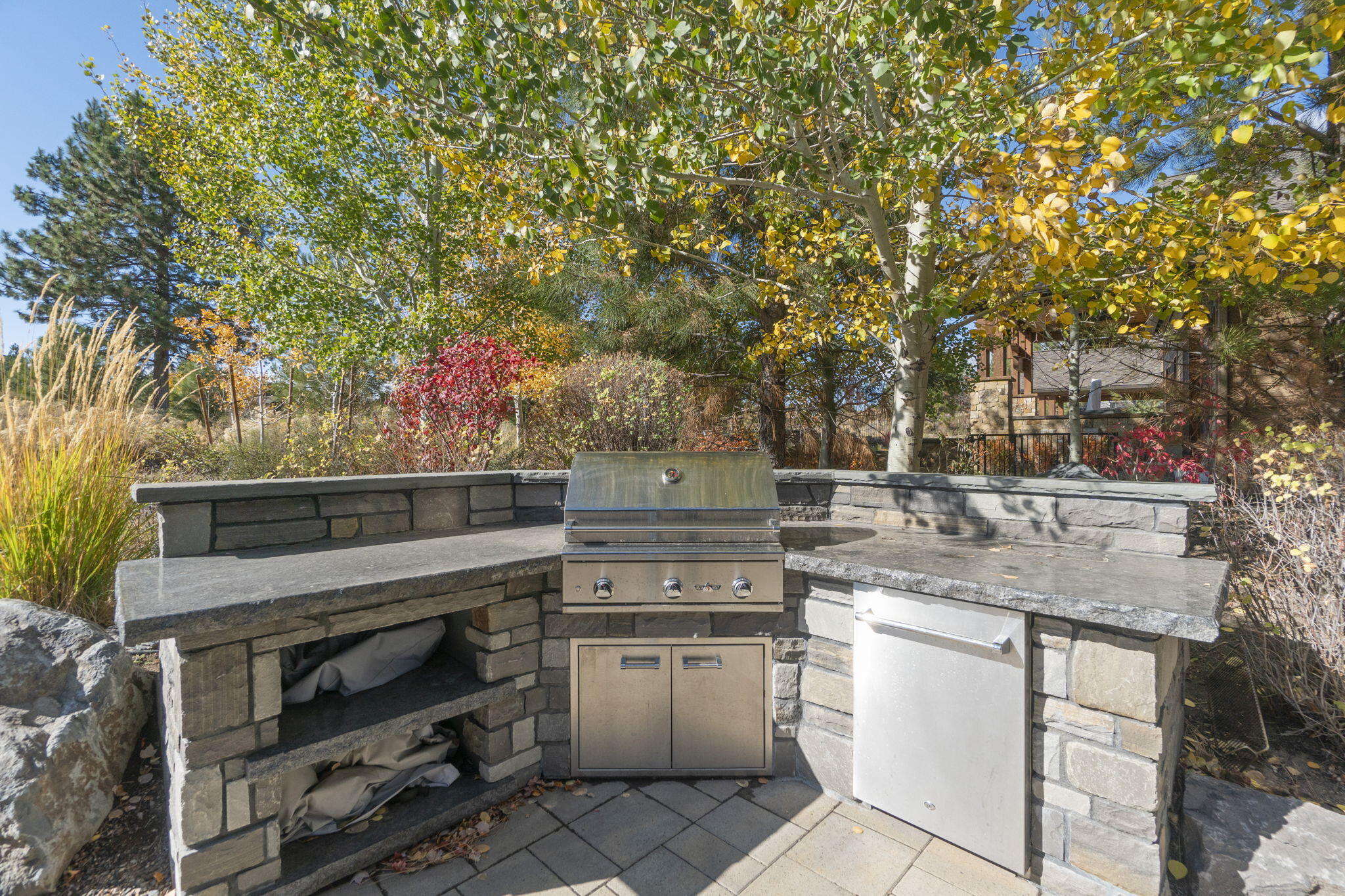 61475 Hackleman Court