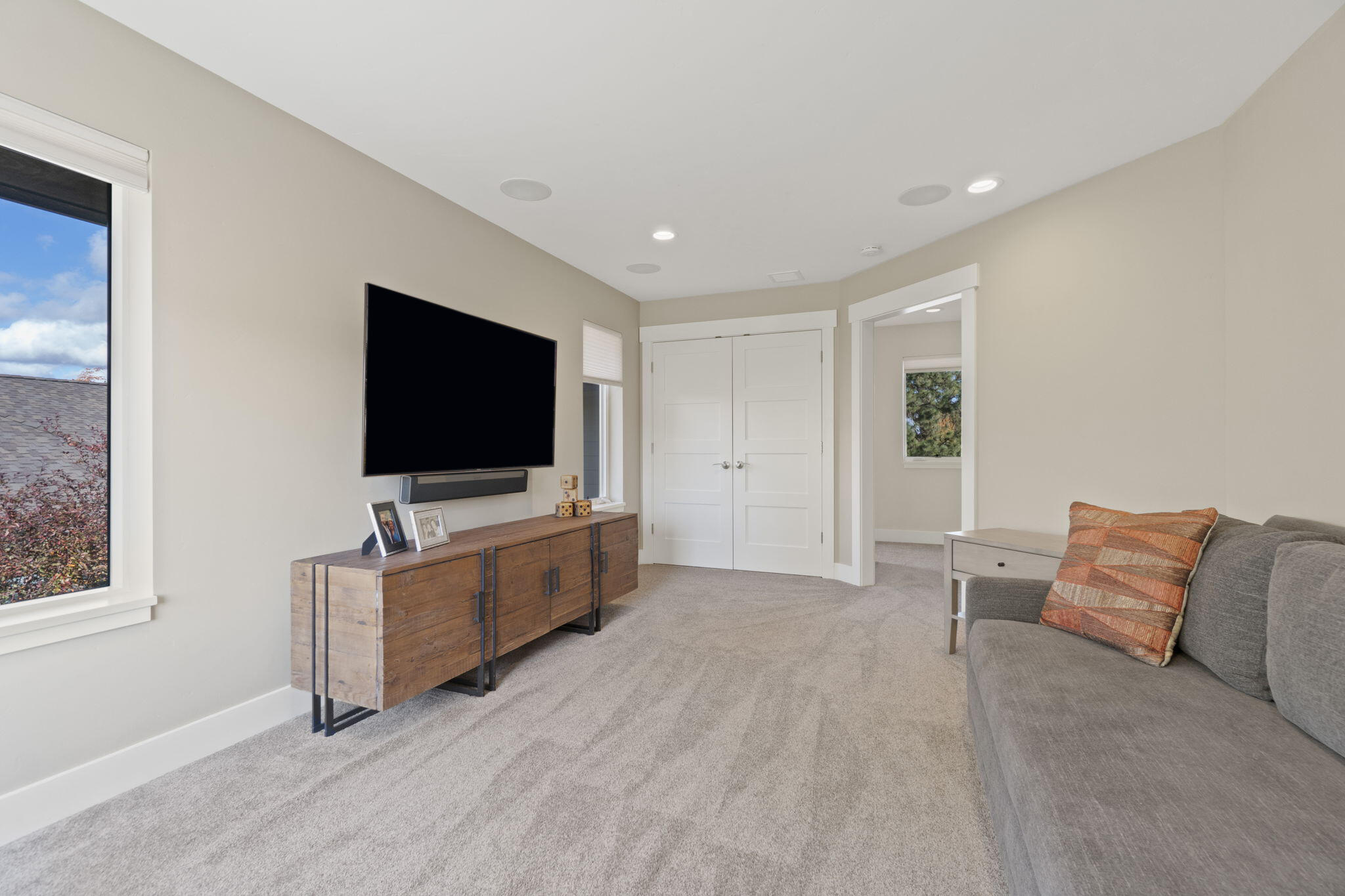 61475 Hackleman Court