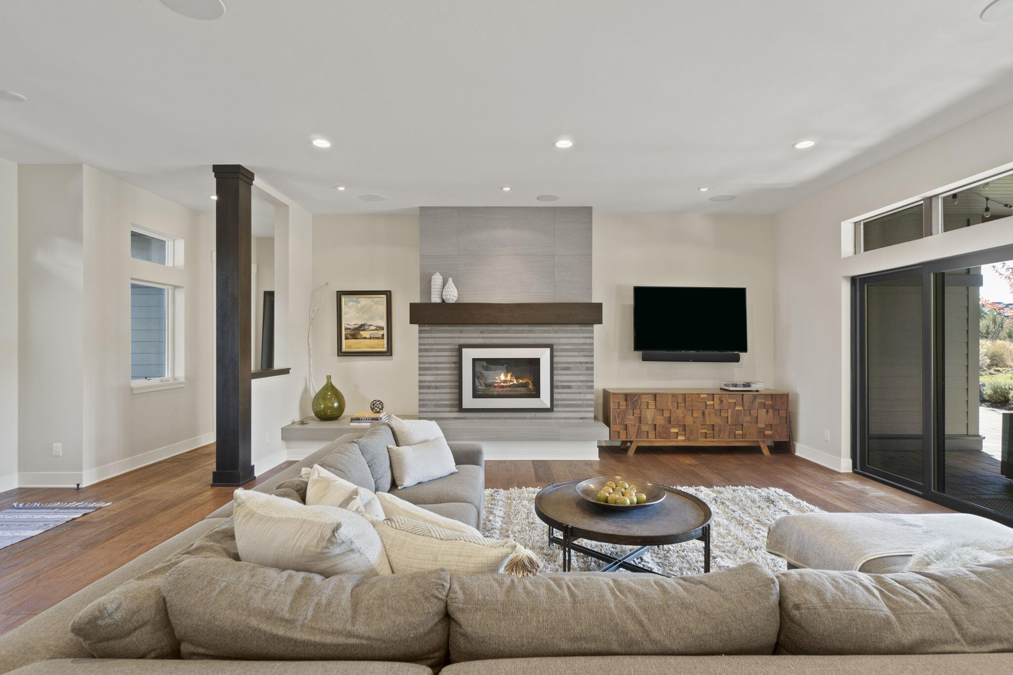 61475 Hackleman Court