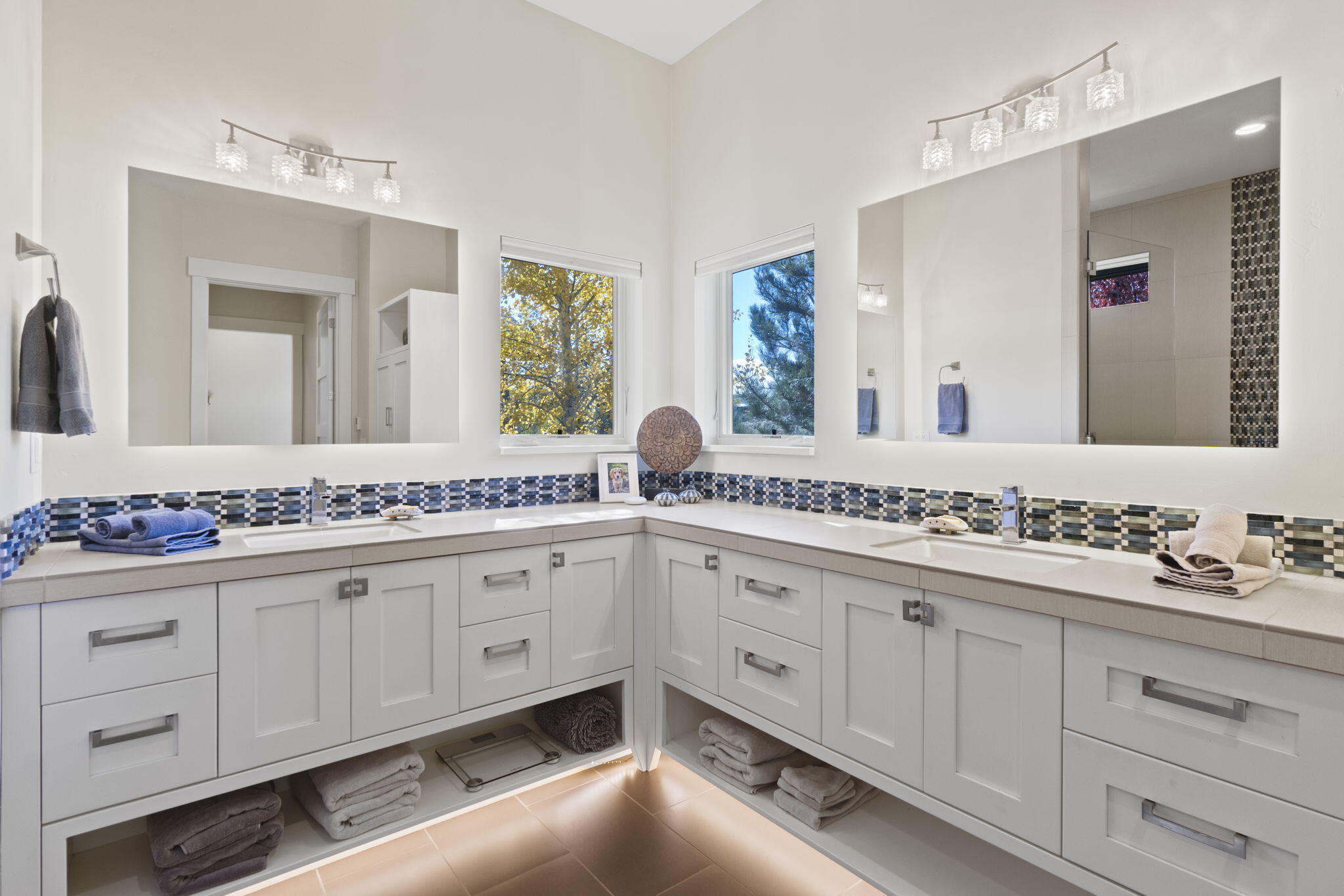 61475 Hackleman Court