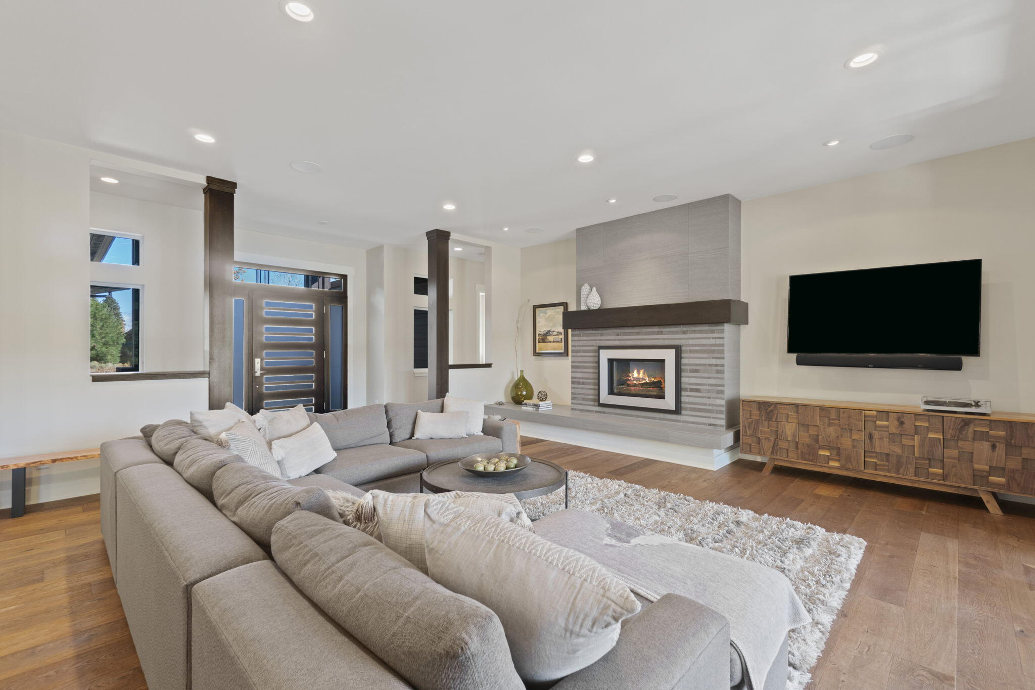 61475 Hackleman Court