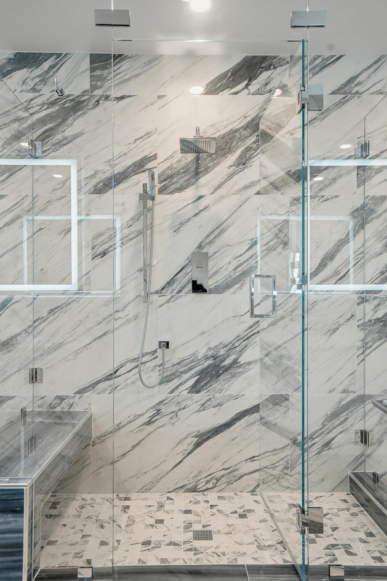 291 SW Bluff Drive, UNIT 320