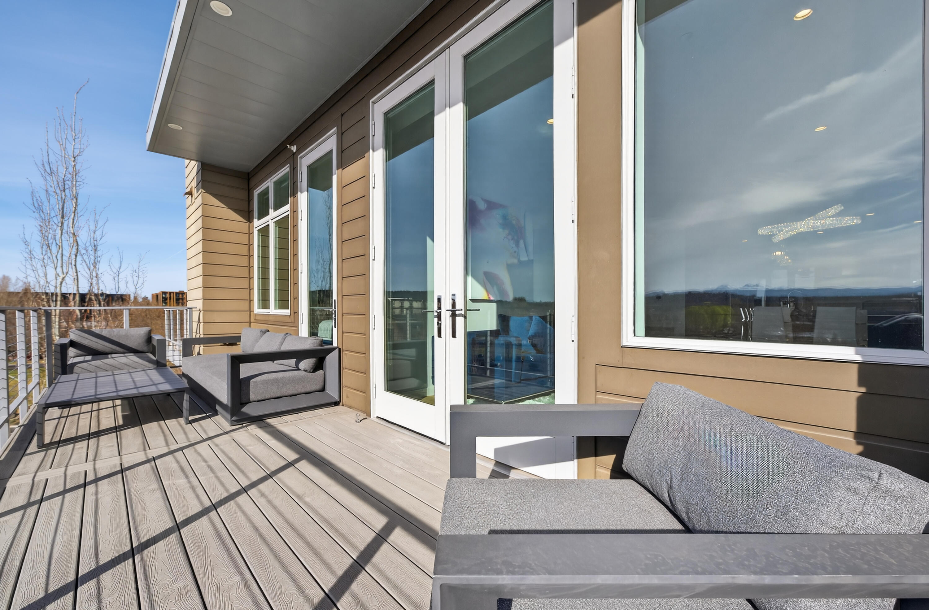 291 SW Bluff Drive, UNIT 320