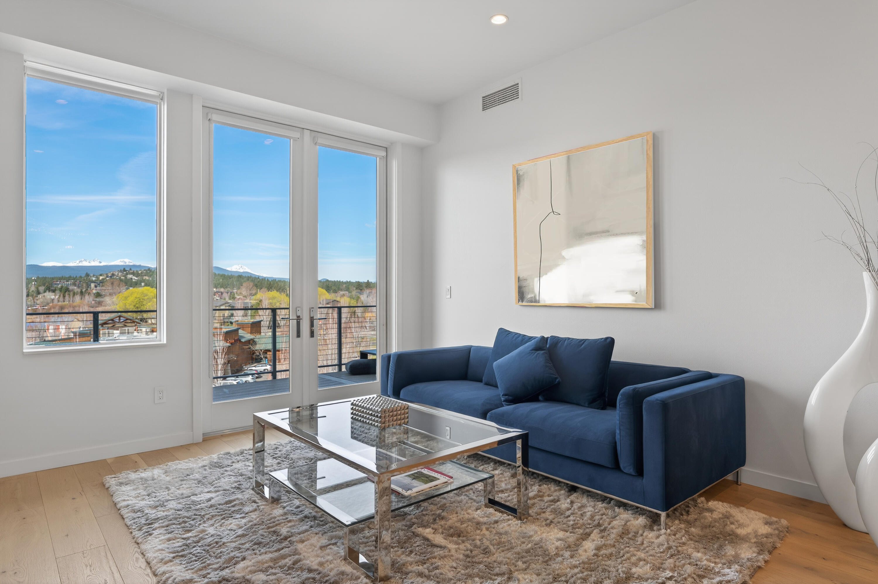 291 SW Bluff Drive, UNIT 320