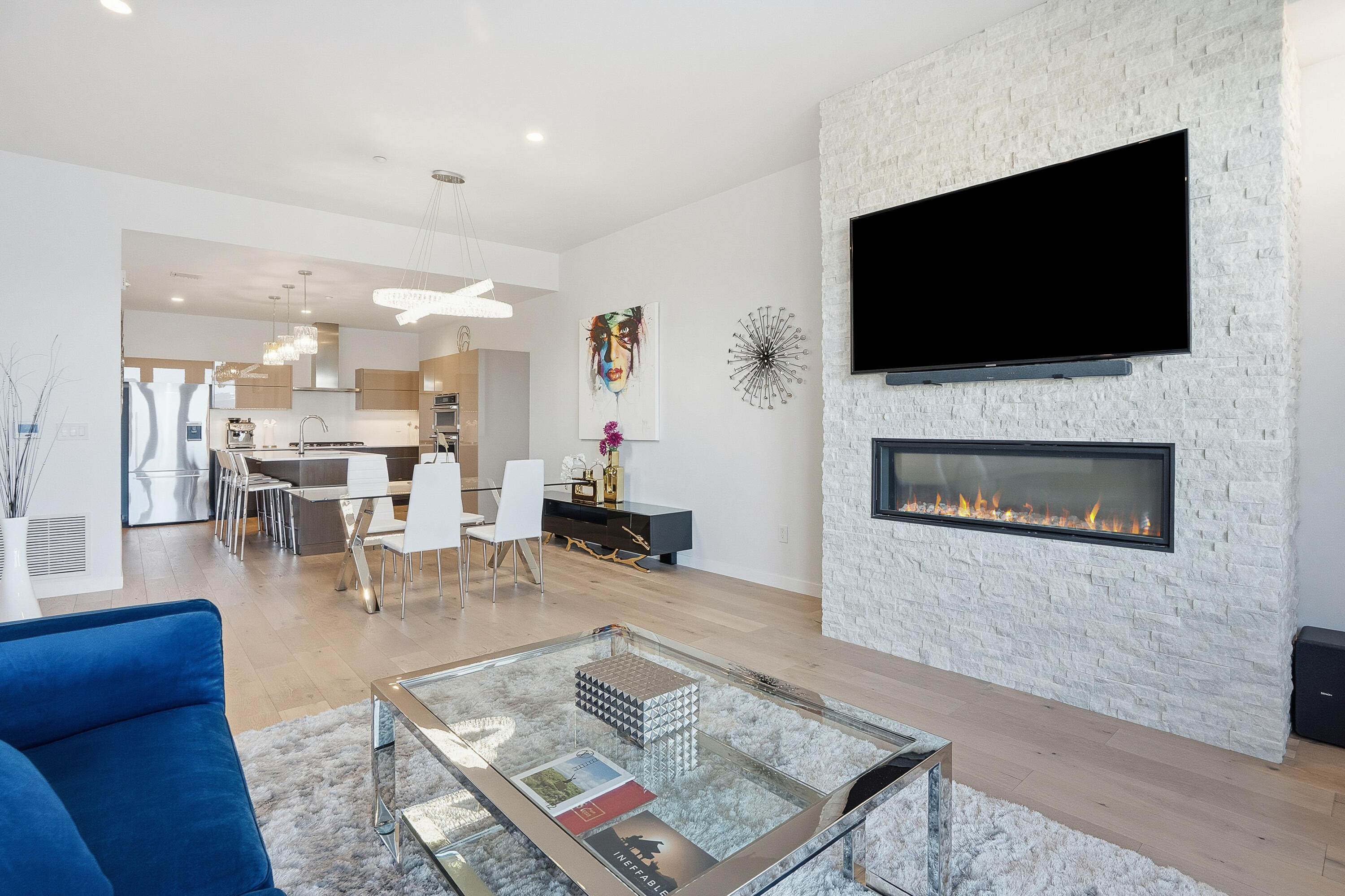 291 SW Bluff Drive, UNIT 320