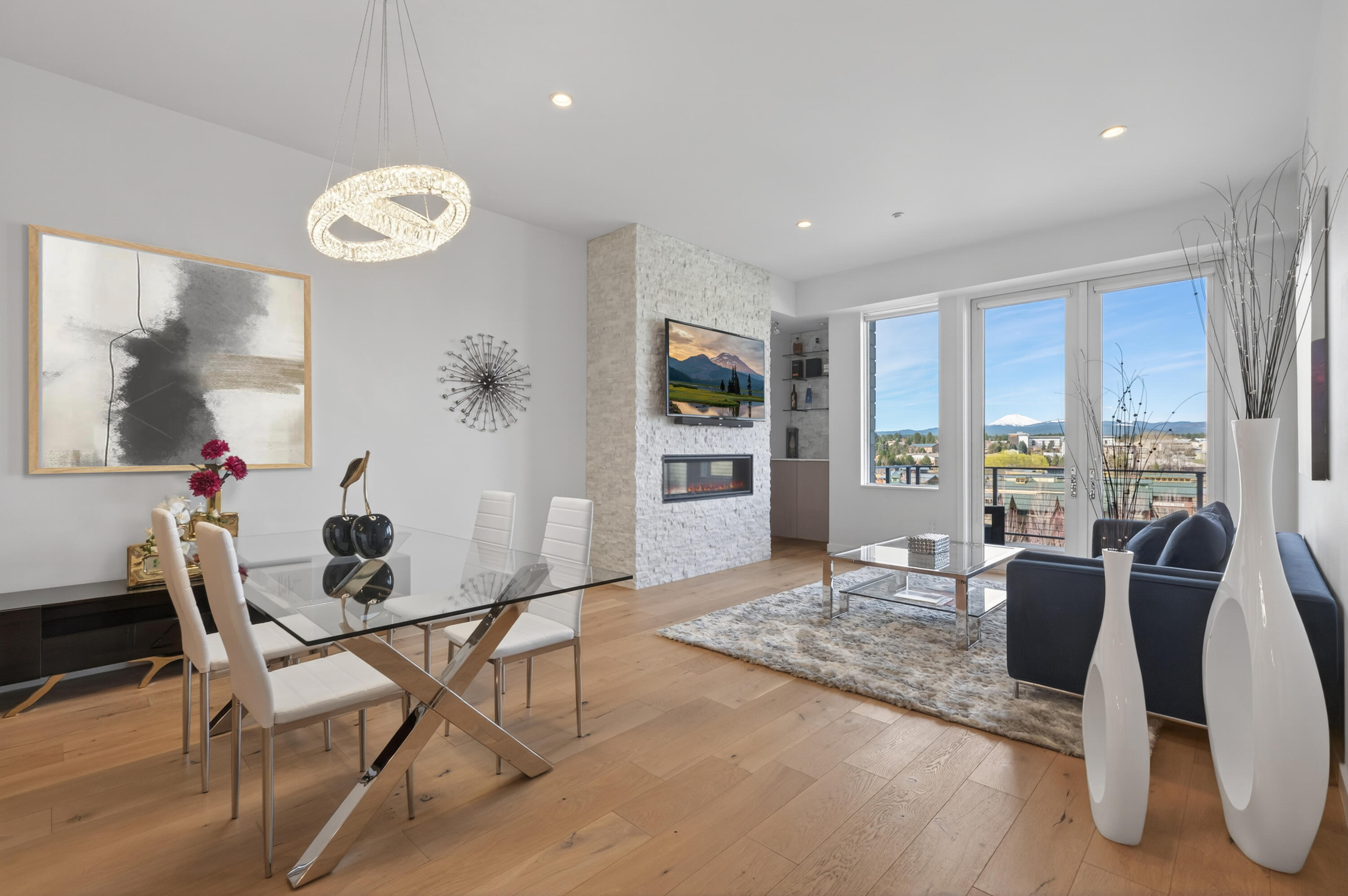 291 SW Bluff Drive, UNIT 320