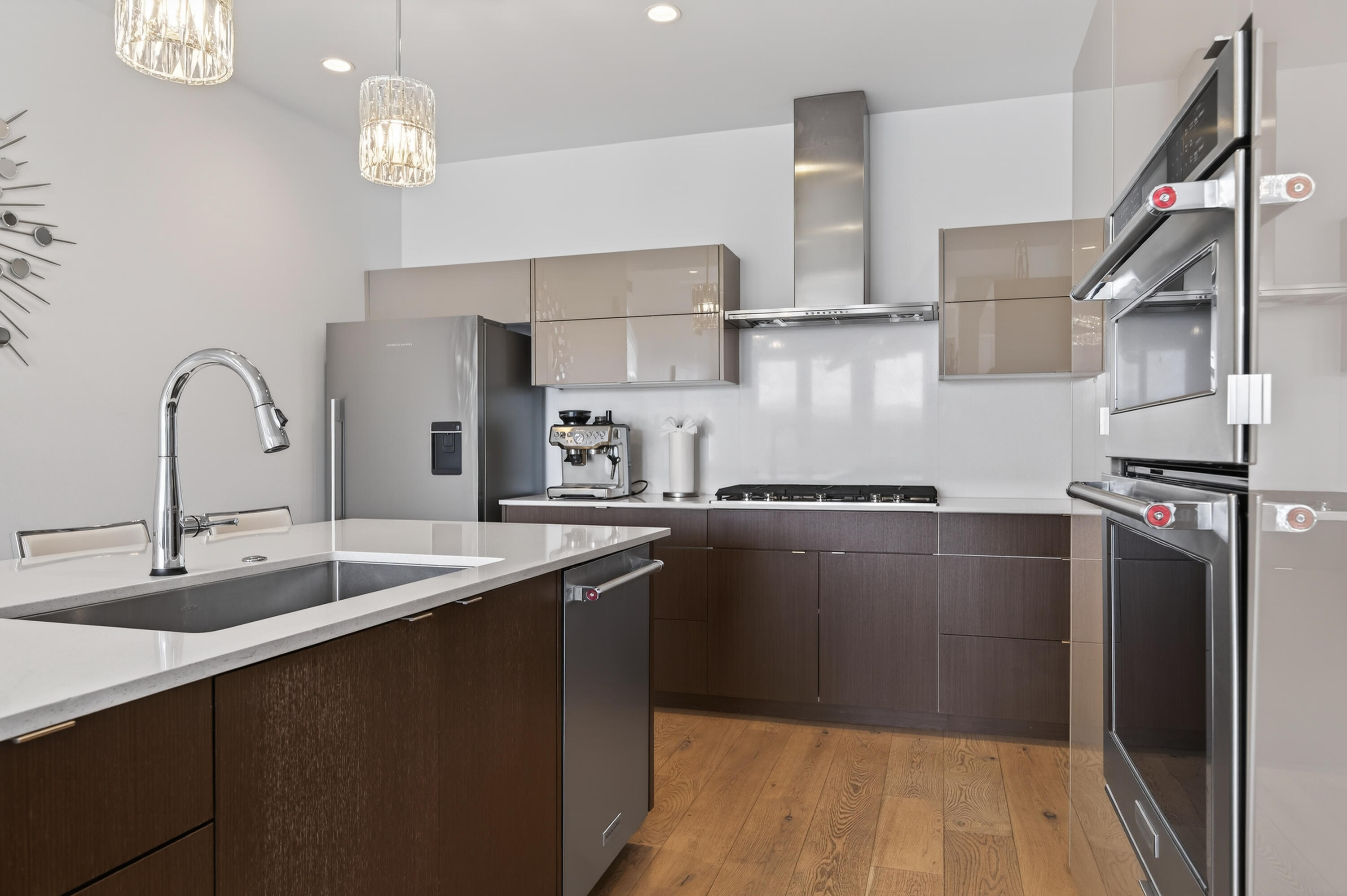 291 SW Bluff Drive, UNIT 320