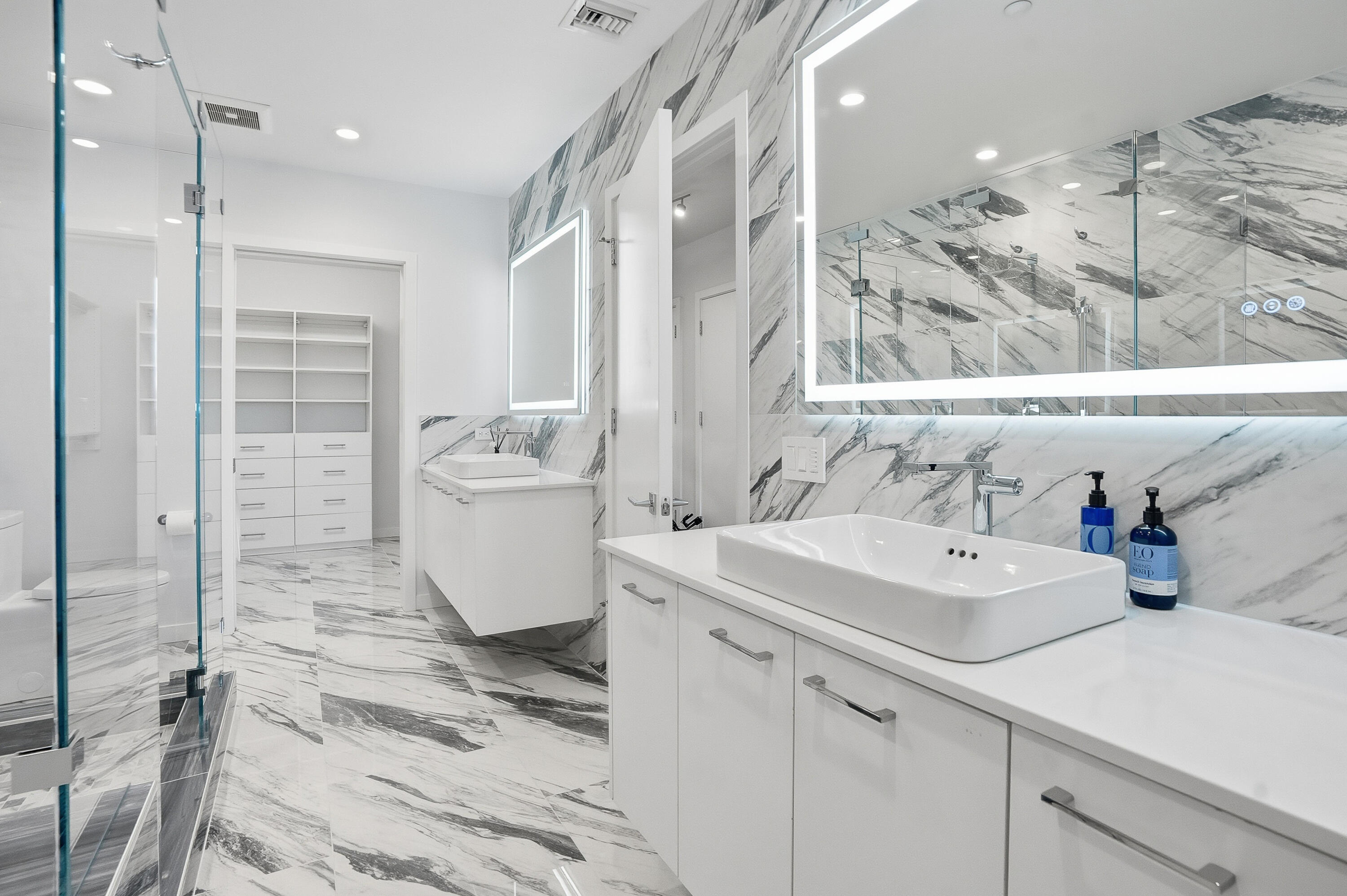 291 SW Bluff Drive, UNIT 320