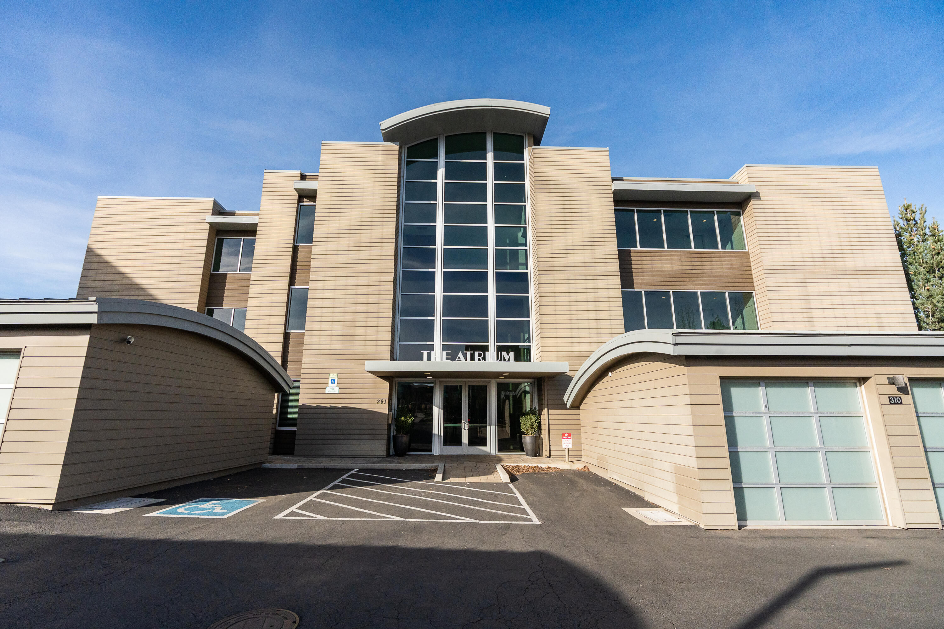 291 SW Bluff Drive, UNIT 320