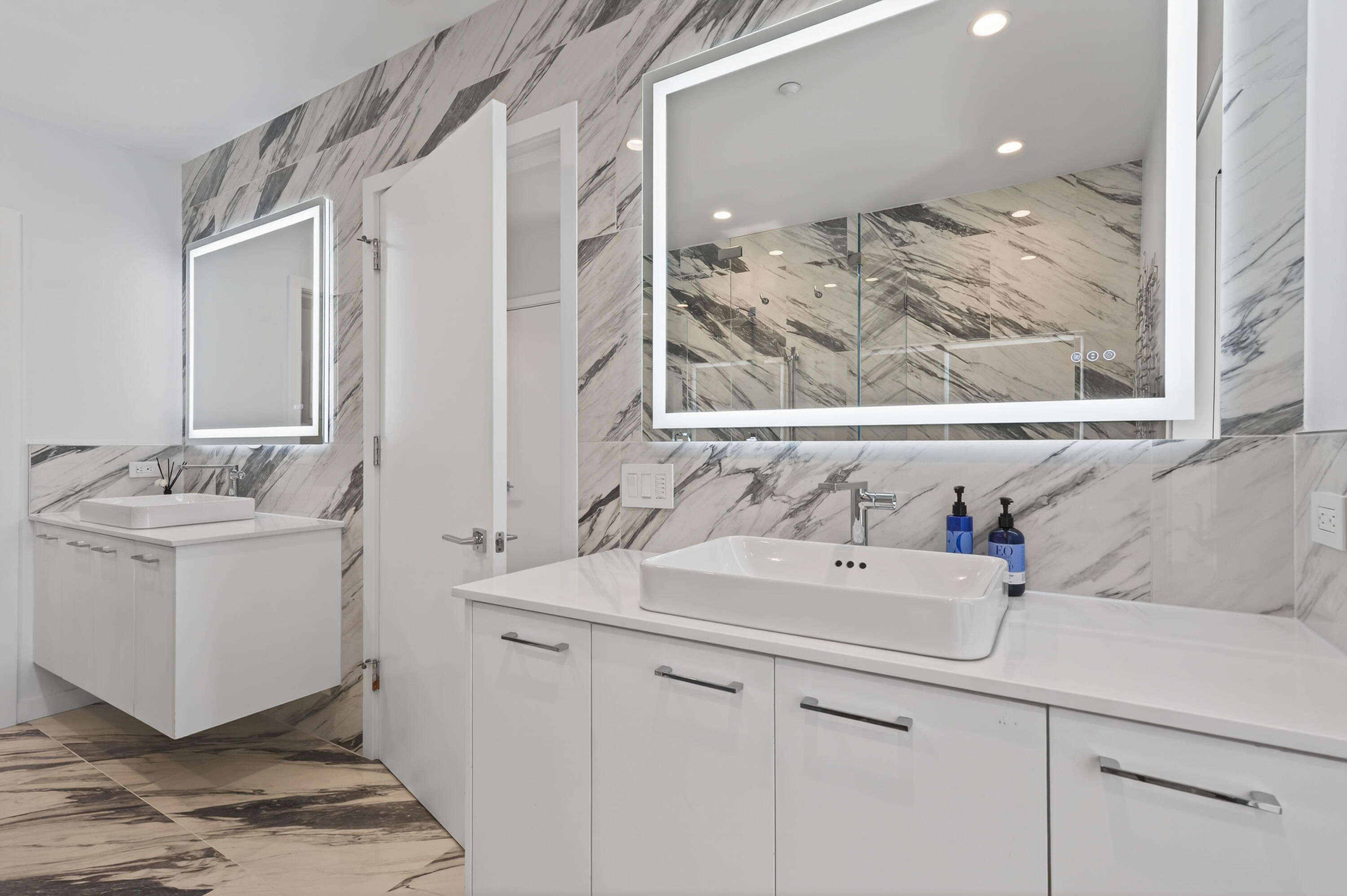 291 SW Bluff Drive, UNIT 320