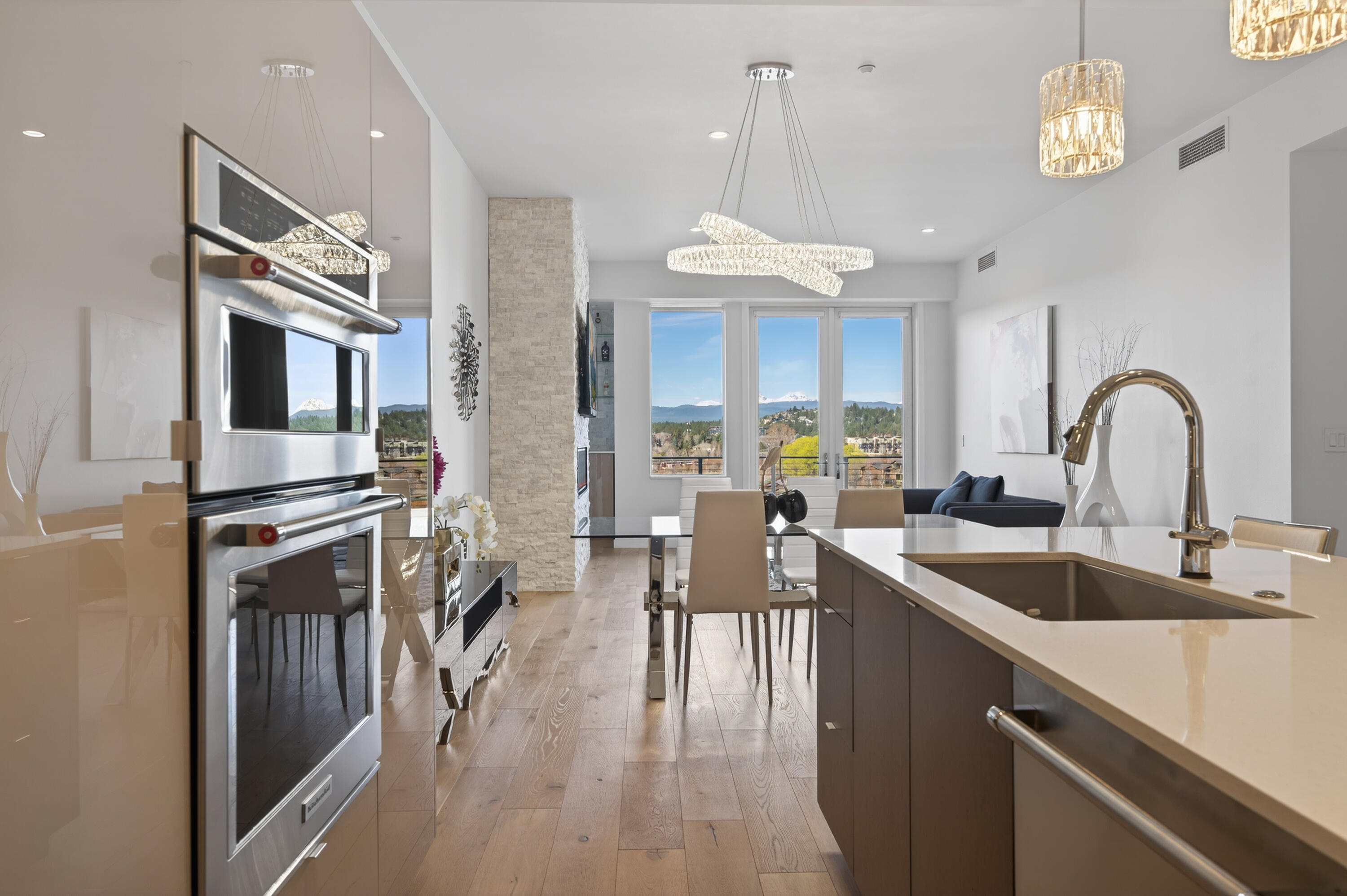 291 SW Bluff Drive, UNIT 320