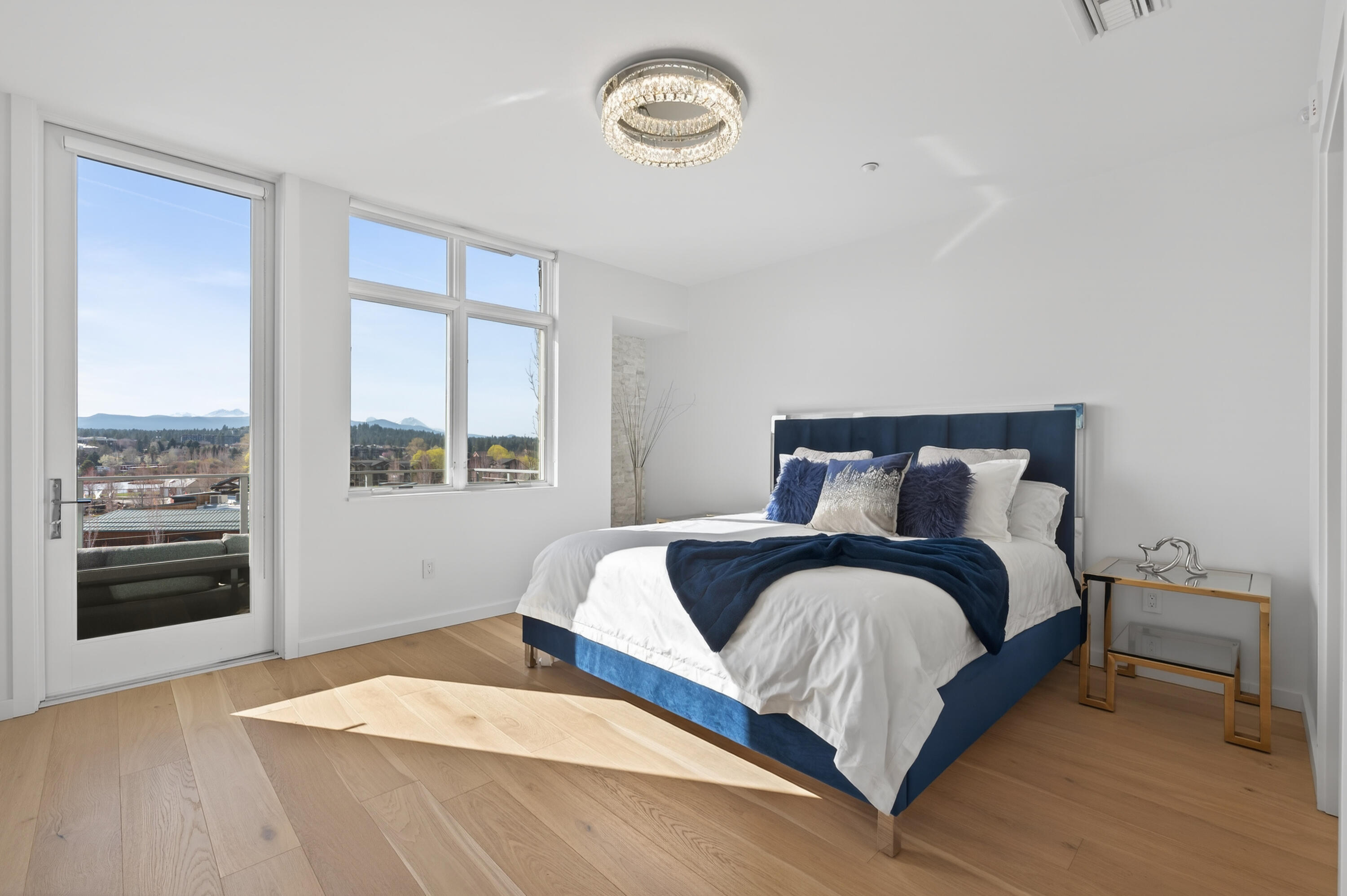 291 SW Bluff Drive, UNIT 320