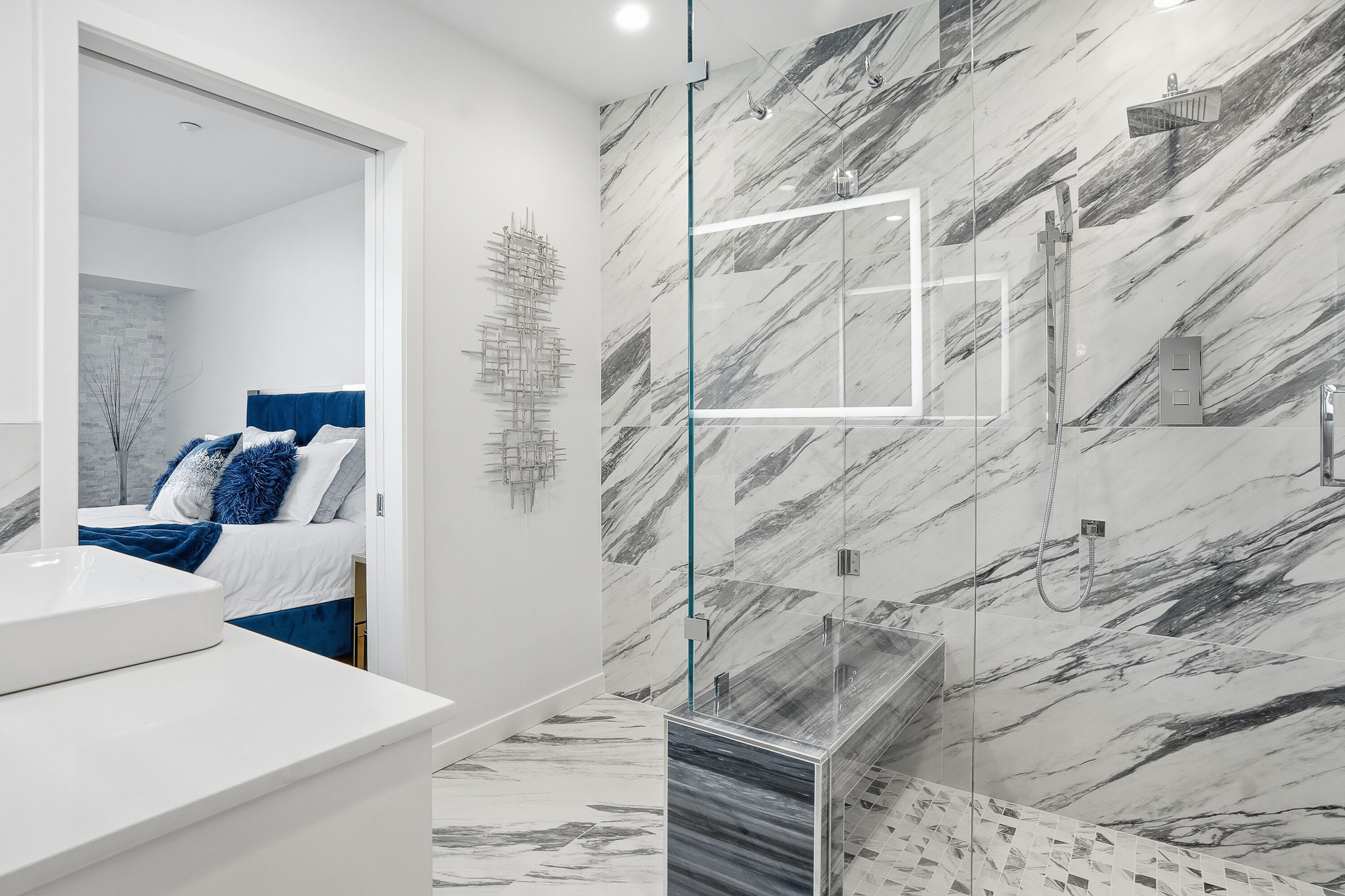 291 SW Bluff Drive, UNIT 320