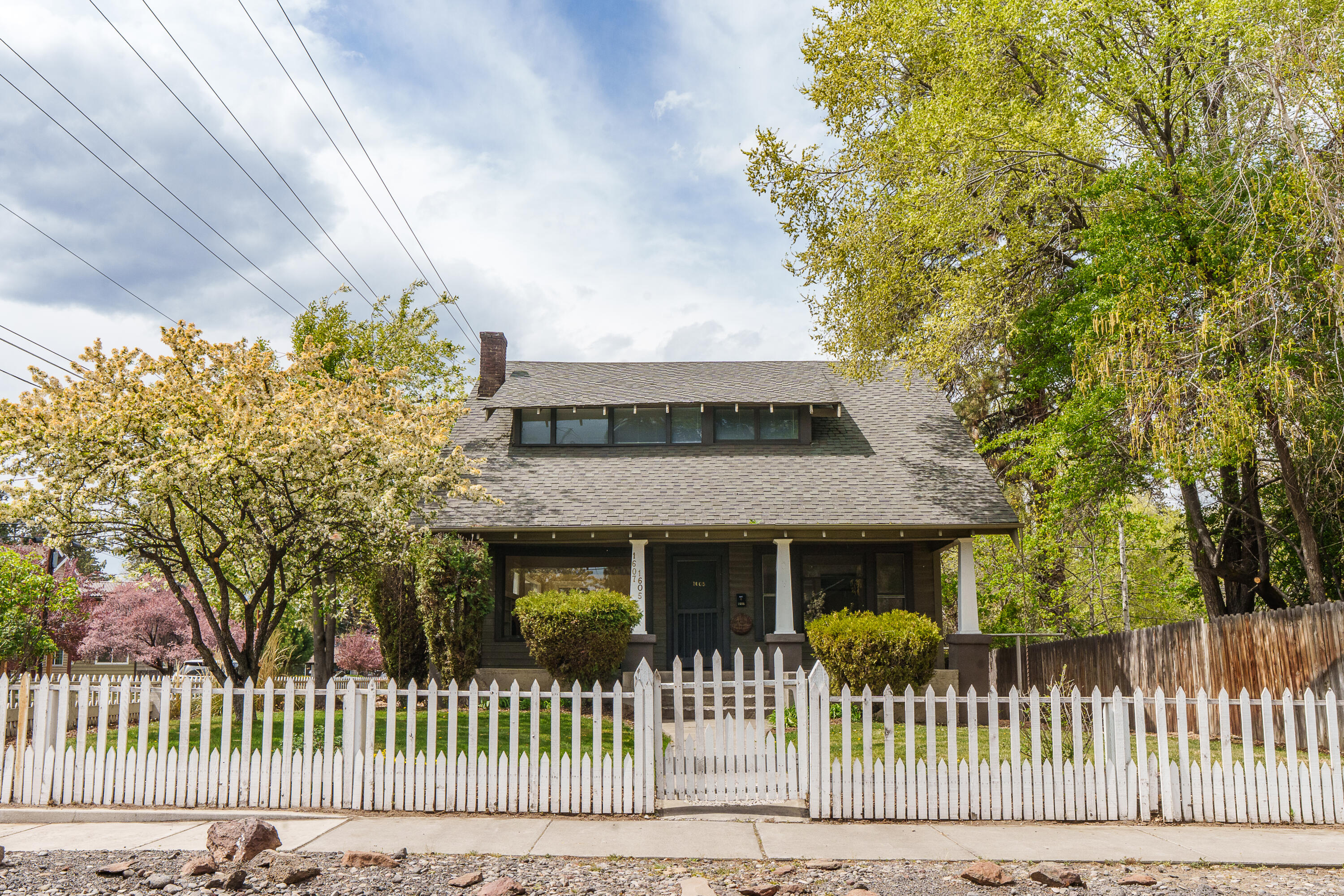 1605 NW 1st Street
