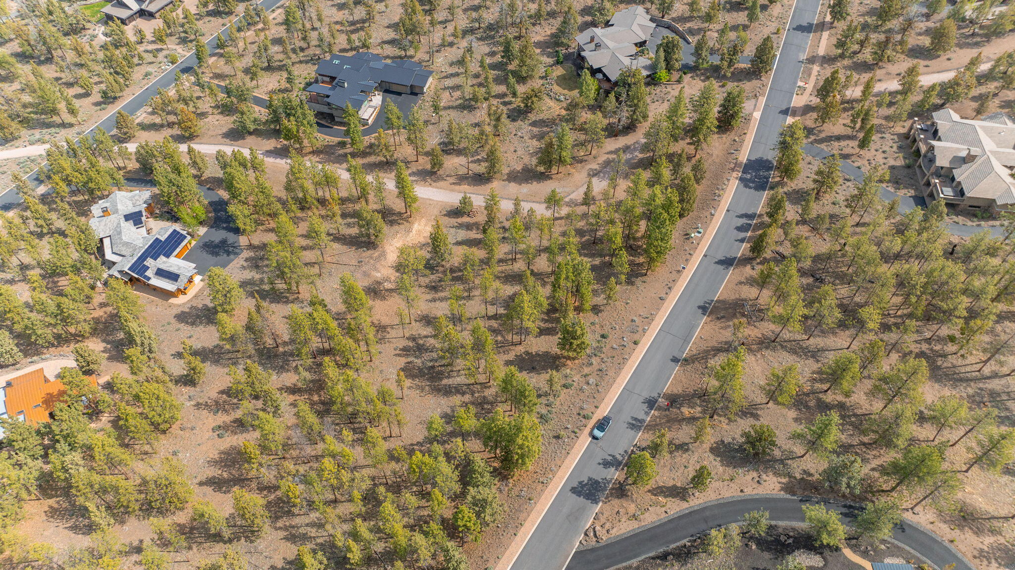 3399 NW Greenleaf Way