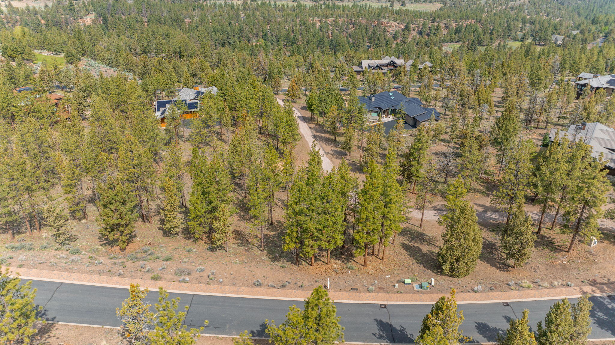 3399 NW Greenleaf Way