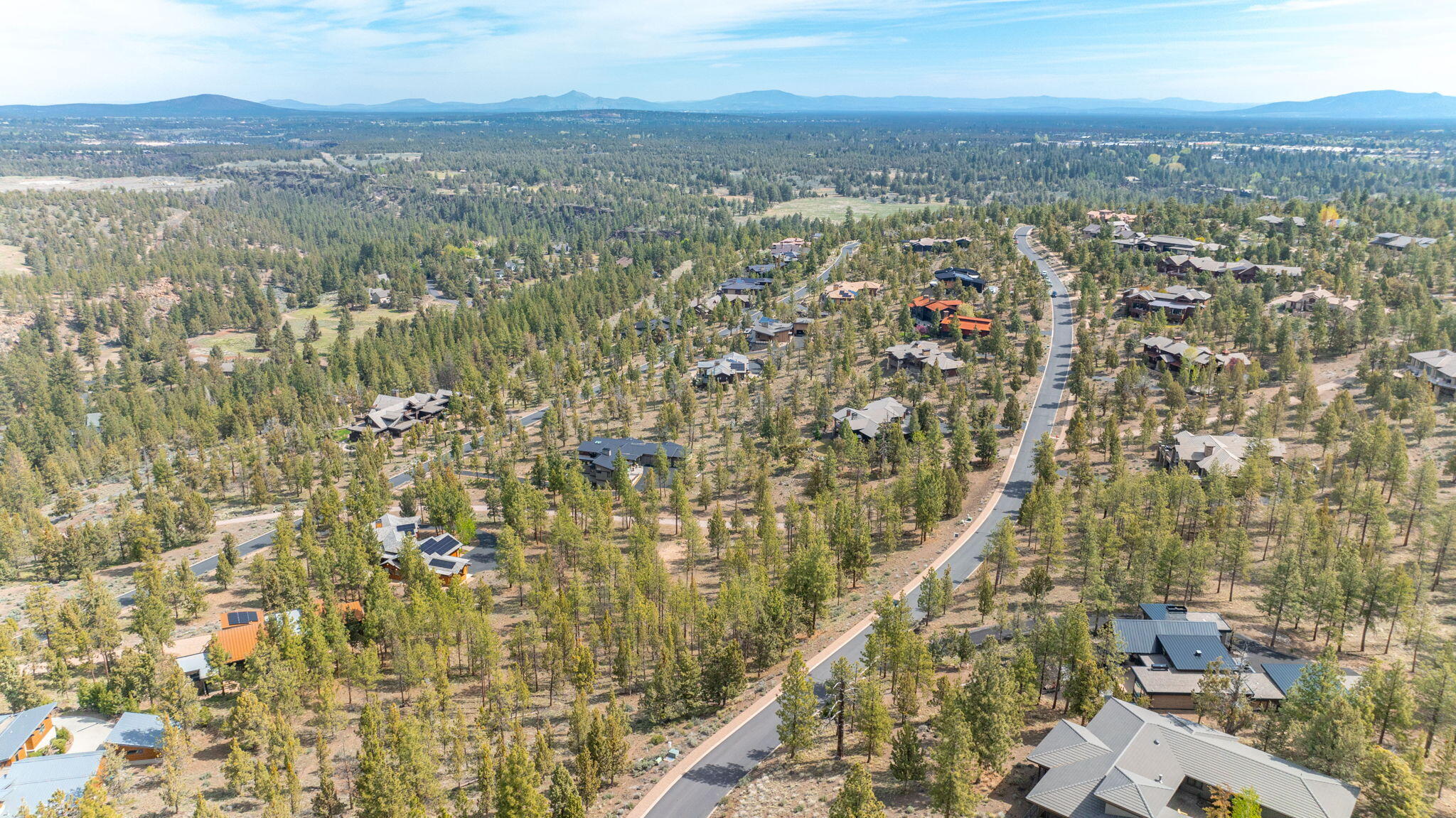 3399 NW Greenleaf Way