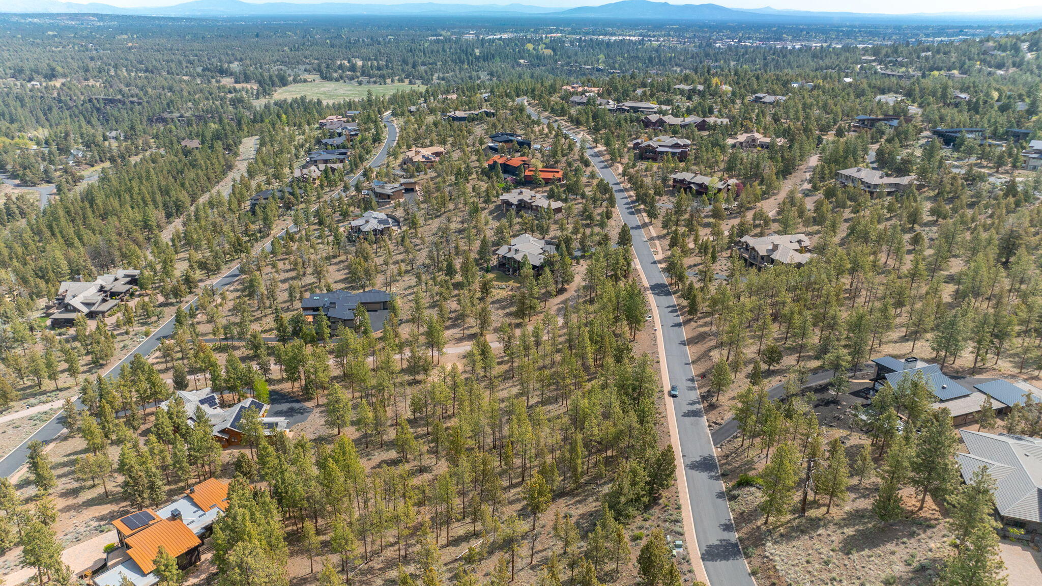 3399 NW Greenleaf Way