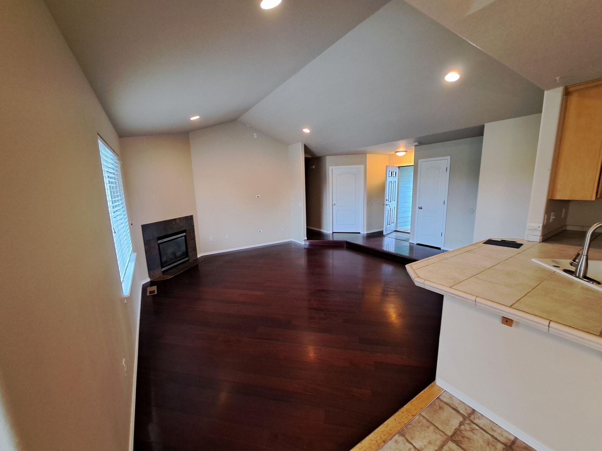 2465 NE 7th Lane