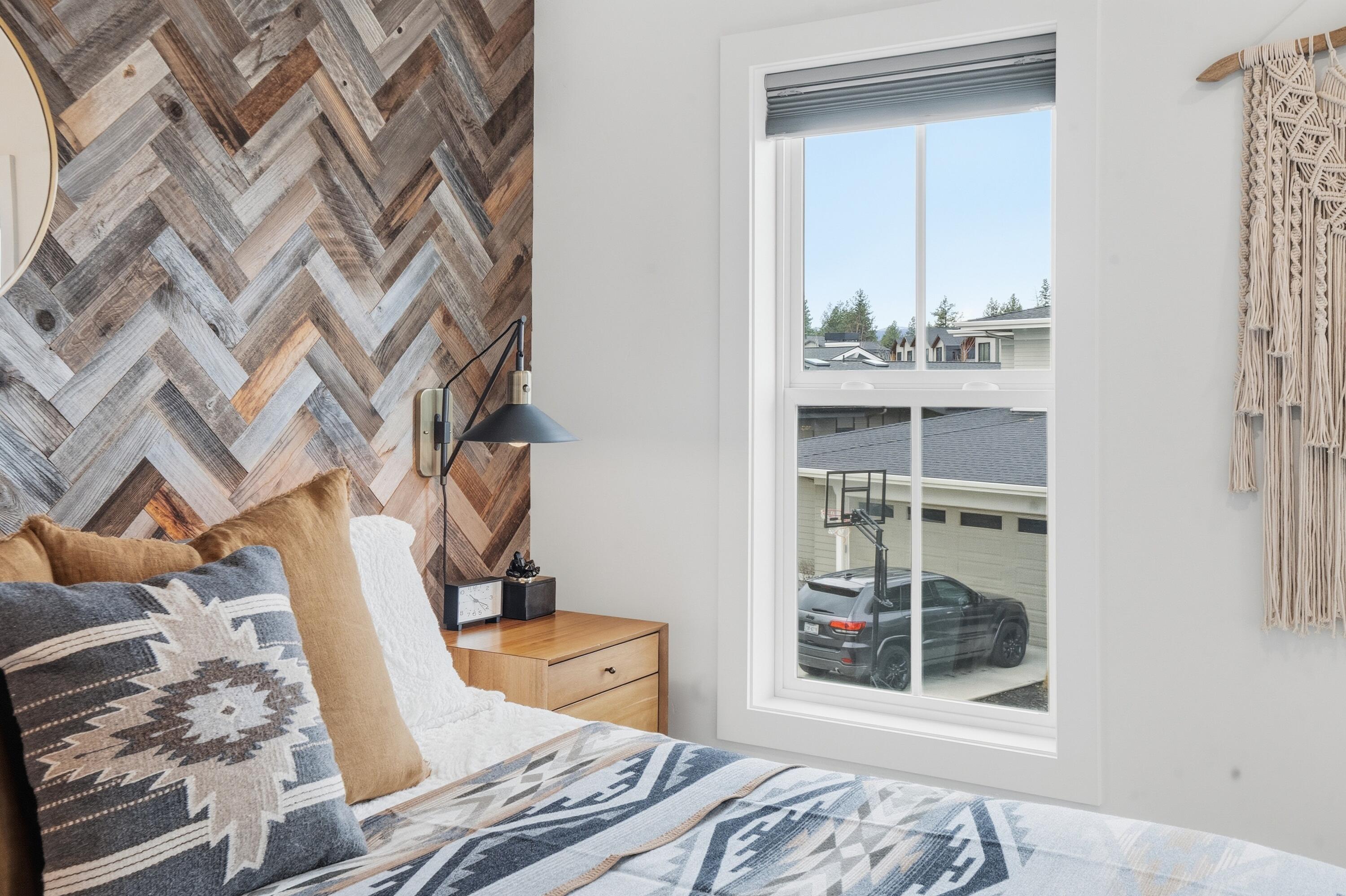 2777 NW High Lakes Loop