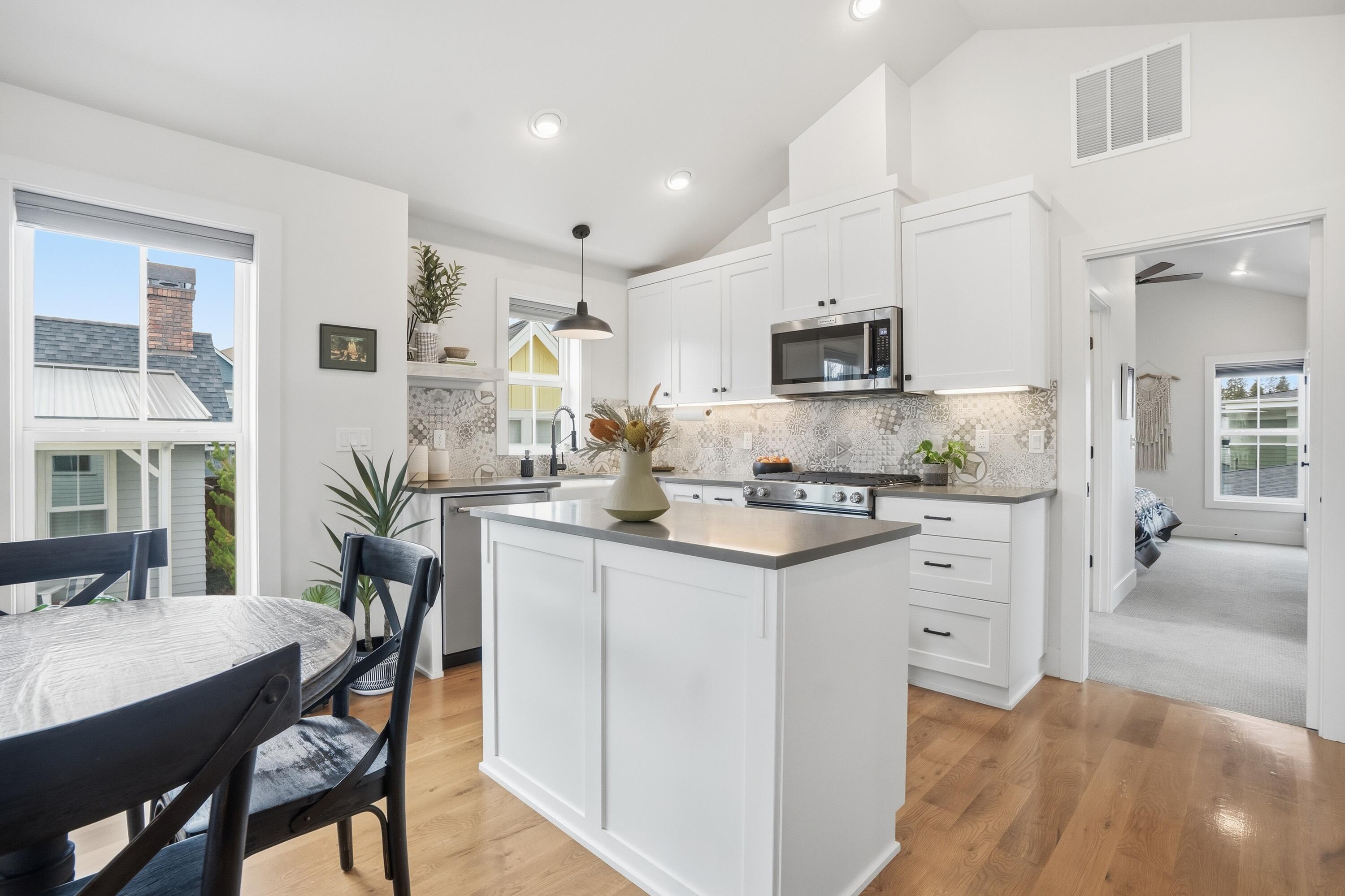 2777 NW High Lakes Loop