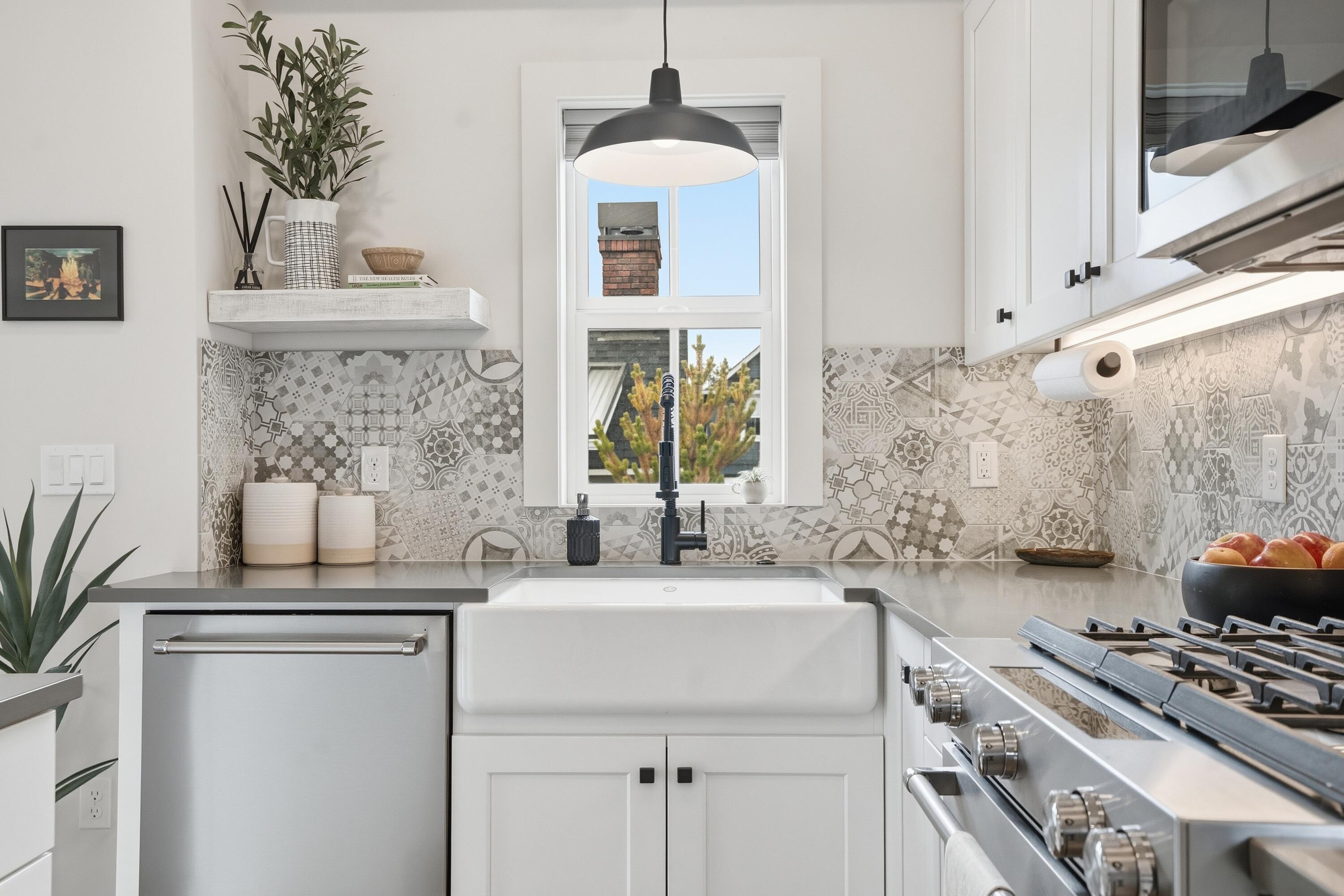 2777 NW High Lakes Loop