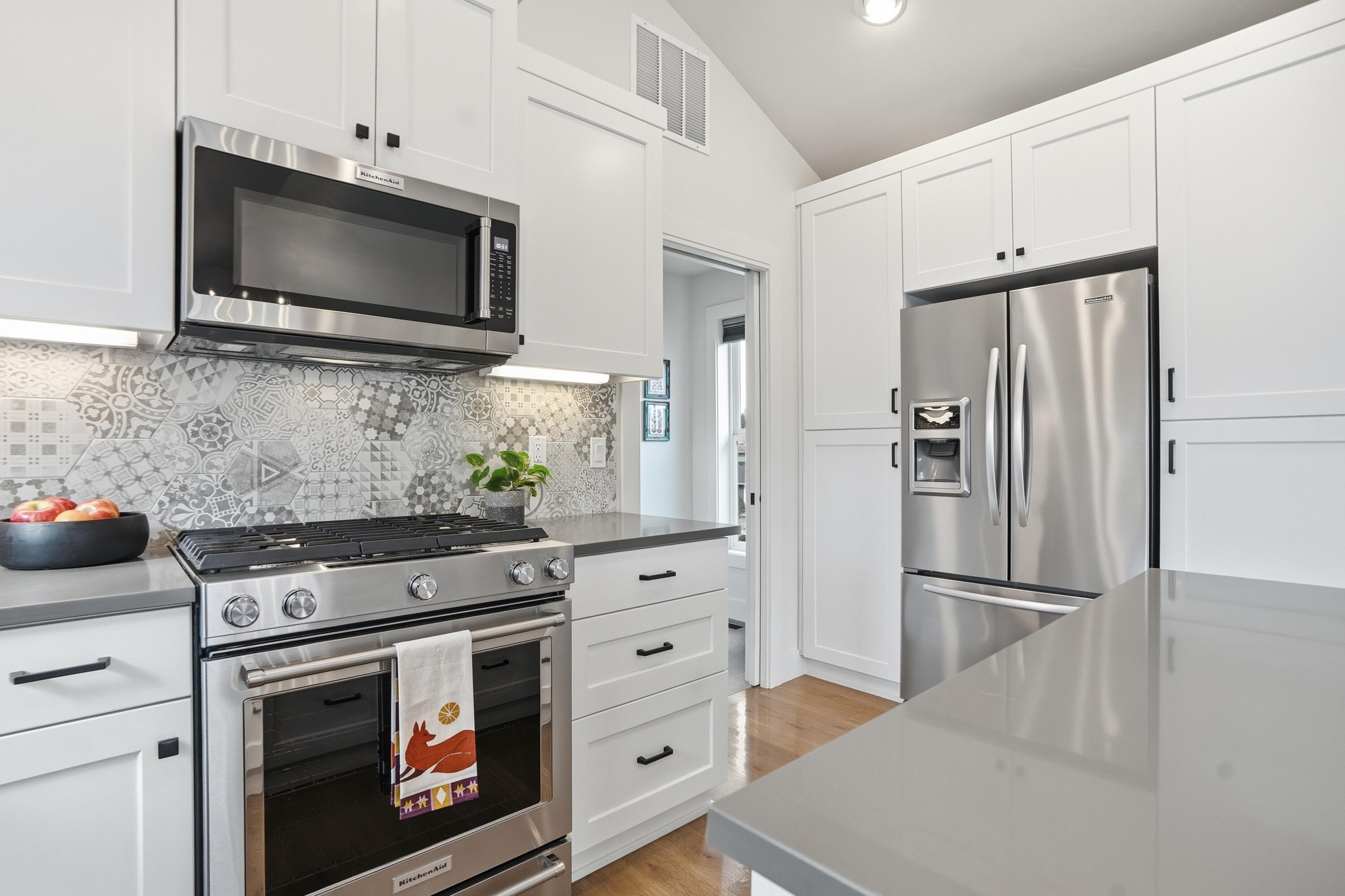 2777 NW High Lakes Loop