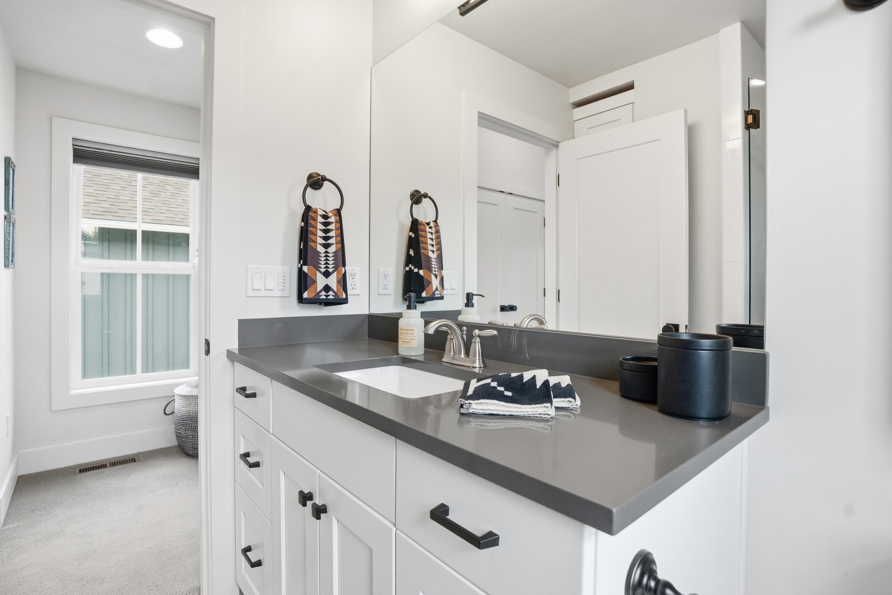 2777 NW High Lakes Loop