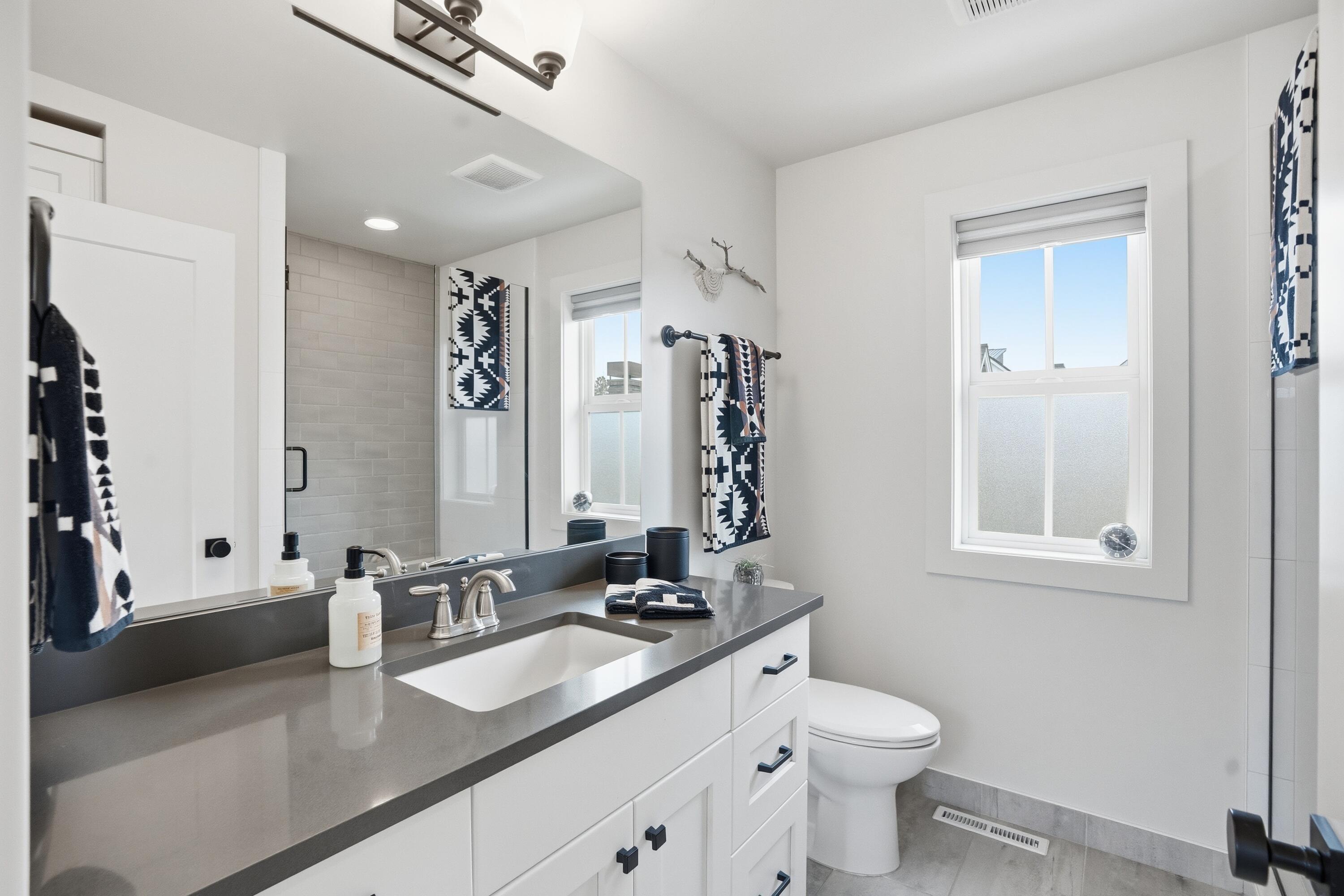 2777 NW High Lakes Loop