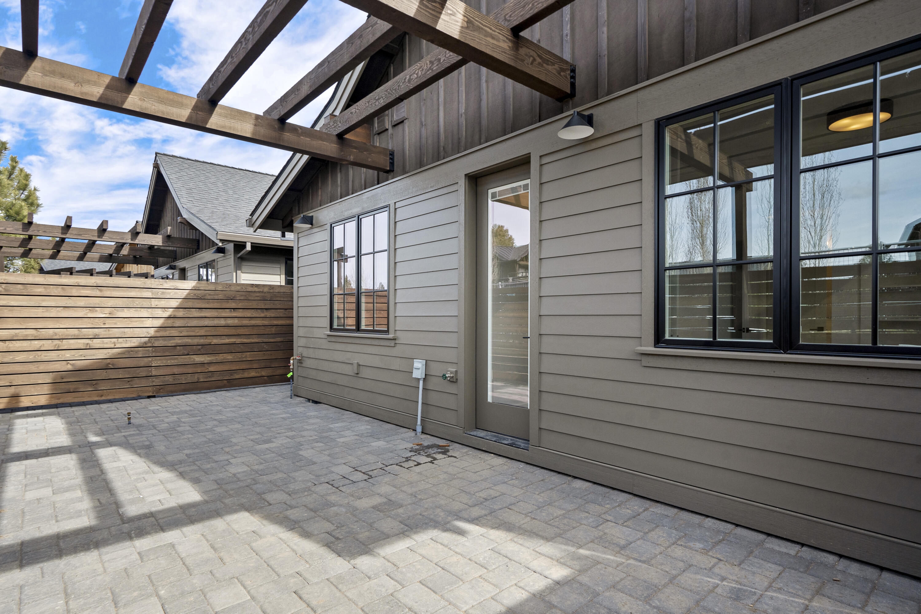 19114 Trailhead
