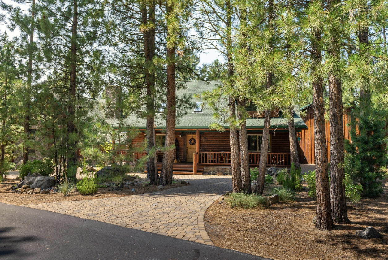 14232 Clearwater Lane