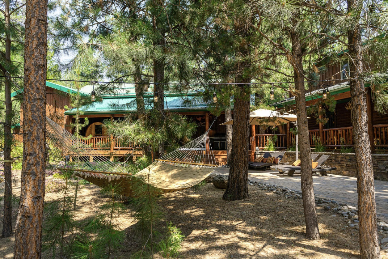 14232 Clearwater Lane