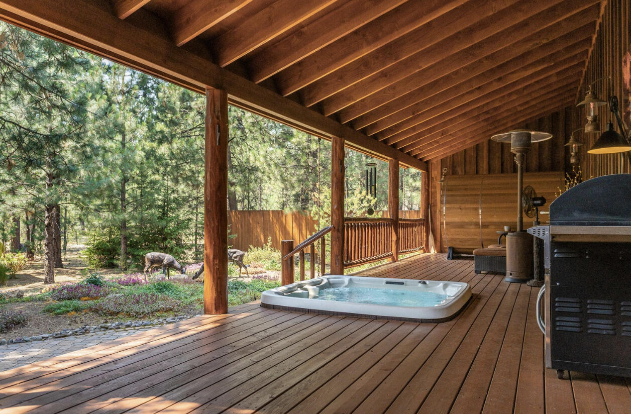 14232 Clearwater Lane