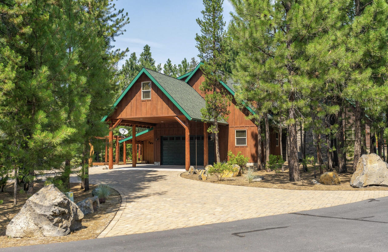 14232 Clearwater Lane