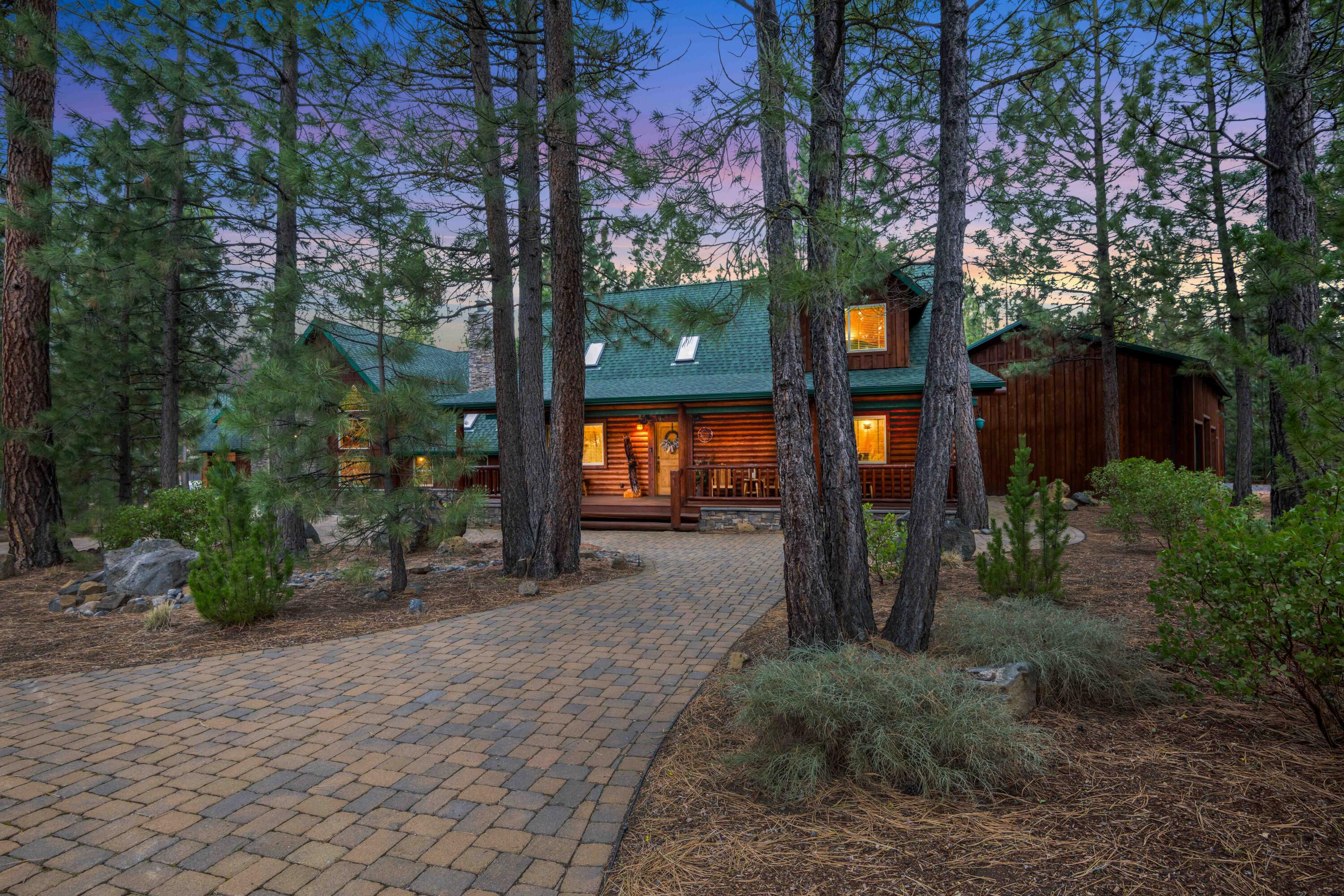 14232 Clearwater Lane