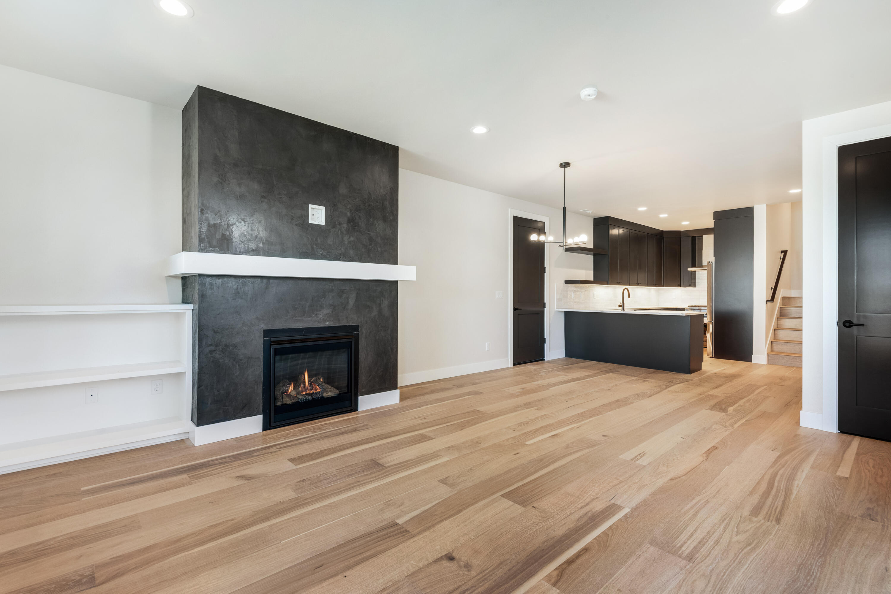 334 SW Roosevelt Avenue, Unit 2